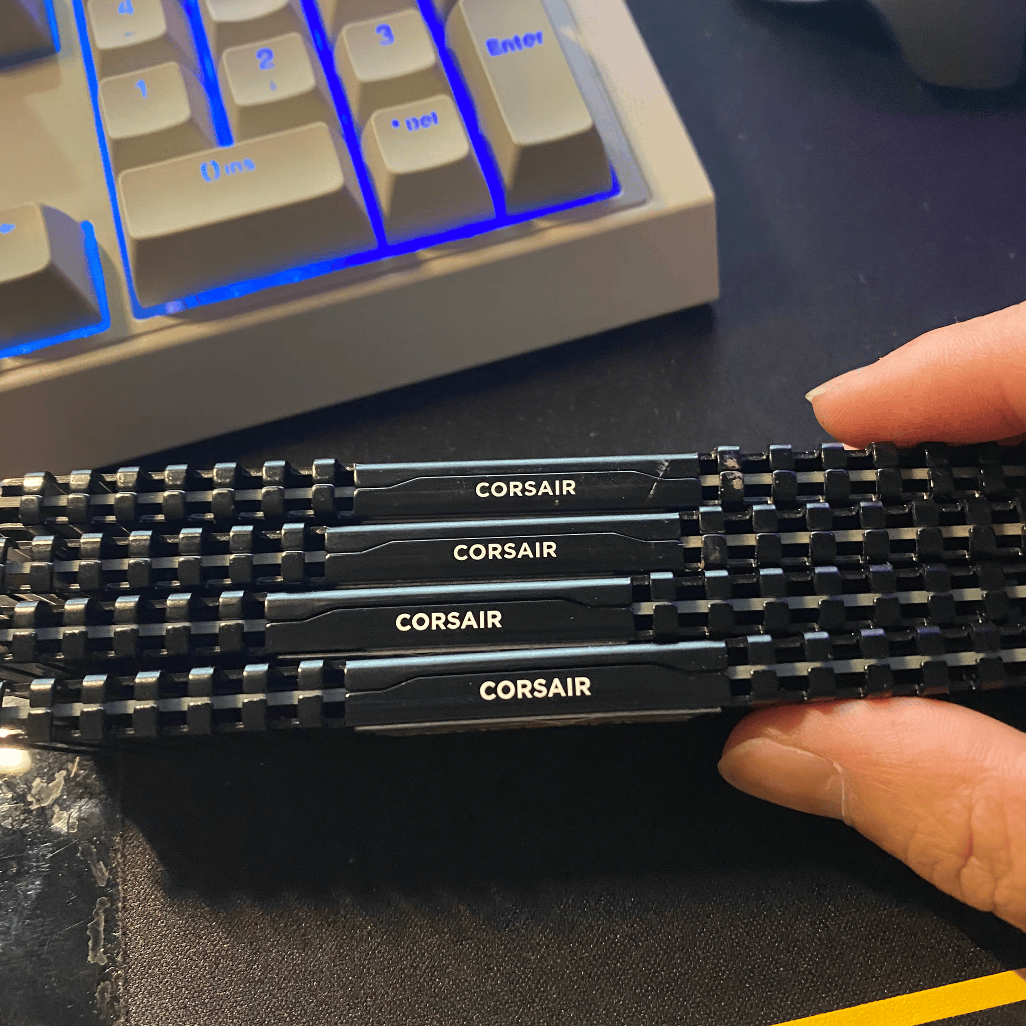 Corsair Vengeance LPX 32 GB (4x8GB) DDR4 3000MHz CL15