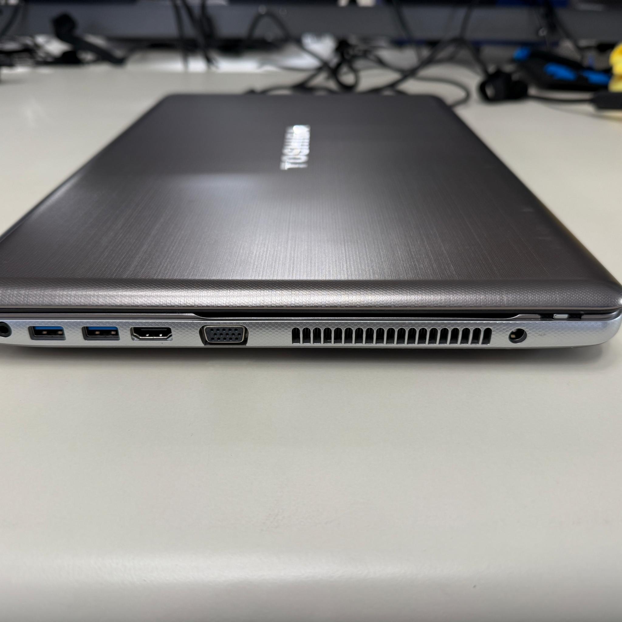 Toshiba Satellite P870- i7-3630QM+GeForce GT 630m+ 32GB Ram+ 256 SSD+W10