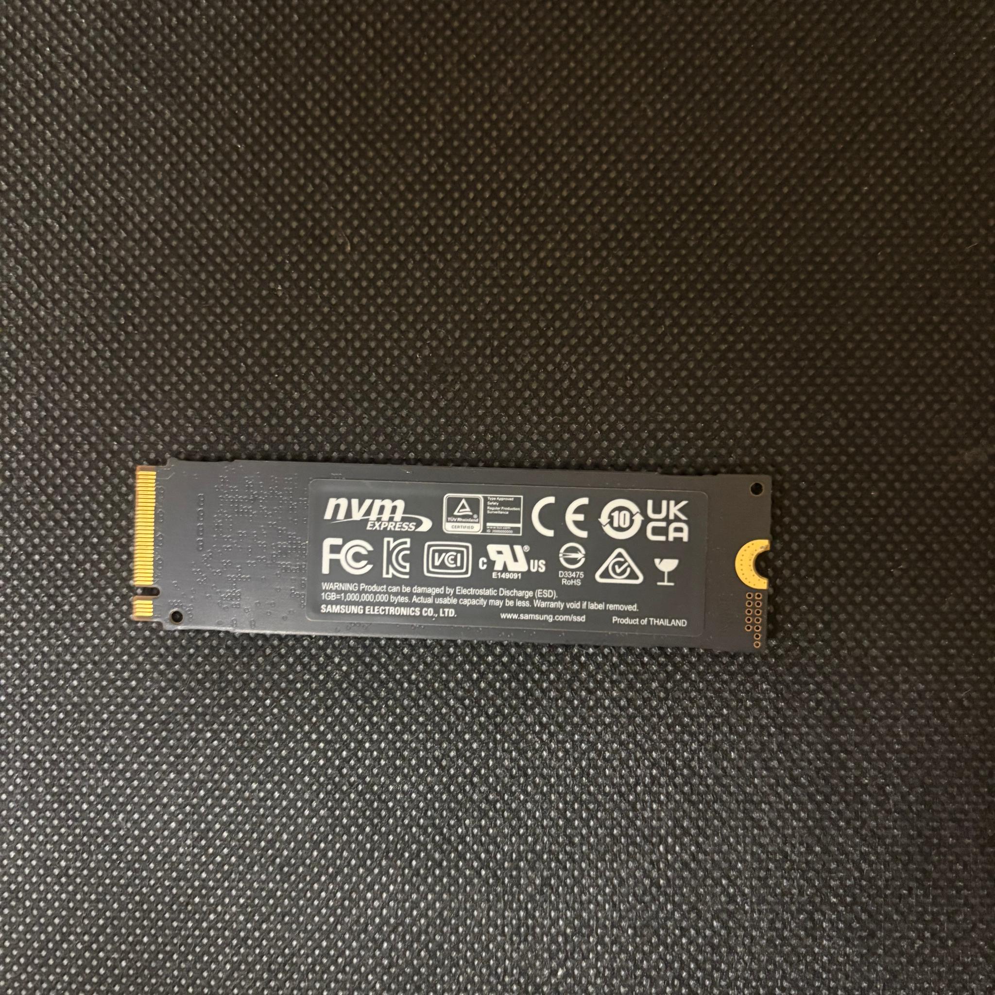 Samsung 970 evo plus ssd 2.TB nvme