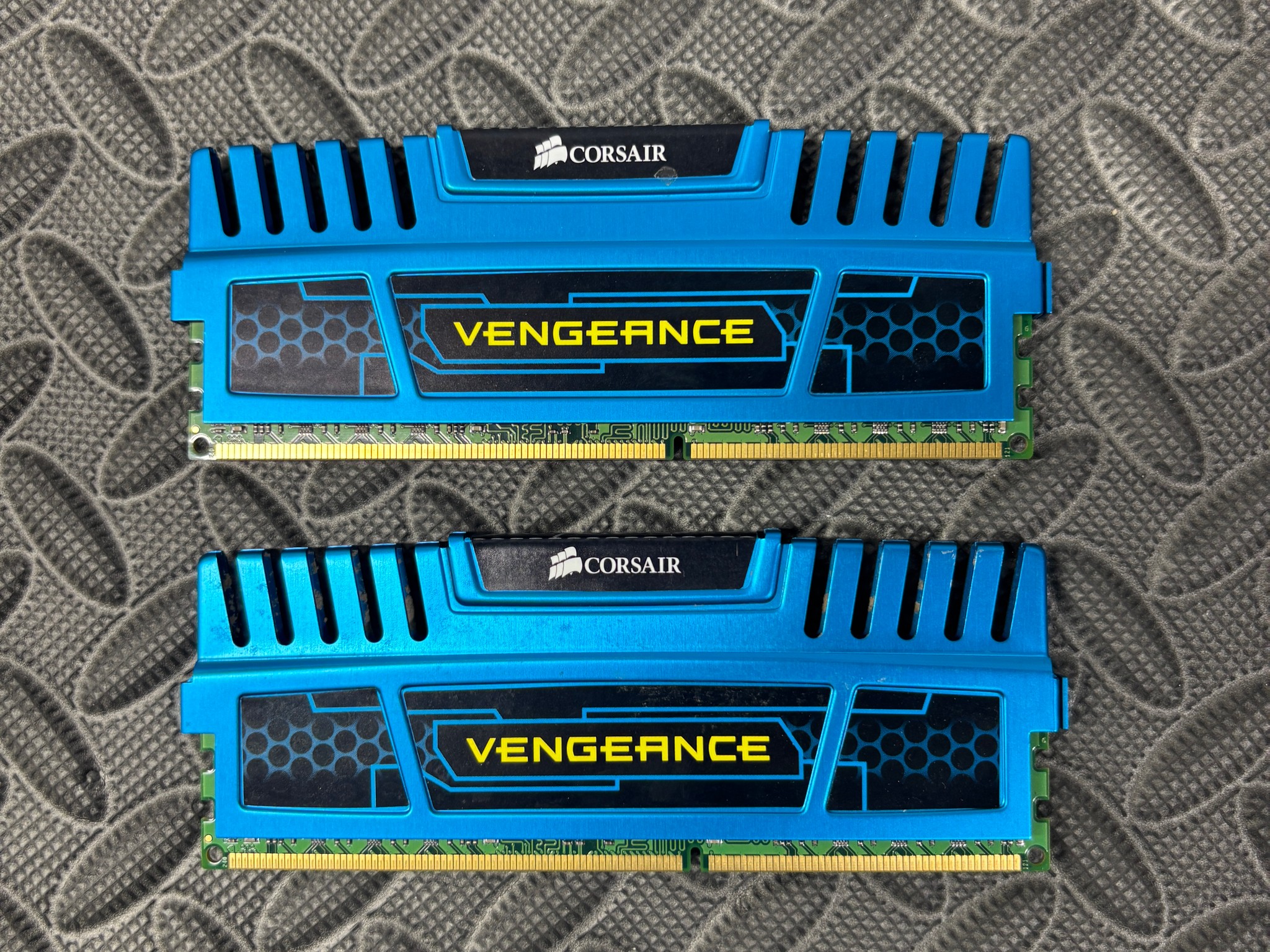 Corsair Vengeance 8GB (2x4GB) DDR3 1600MHz RAM Kit CMZ8GX3M2A1600C9B Tested