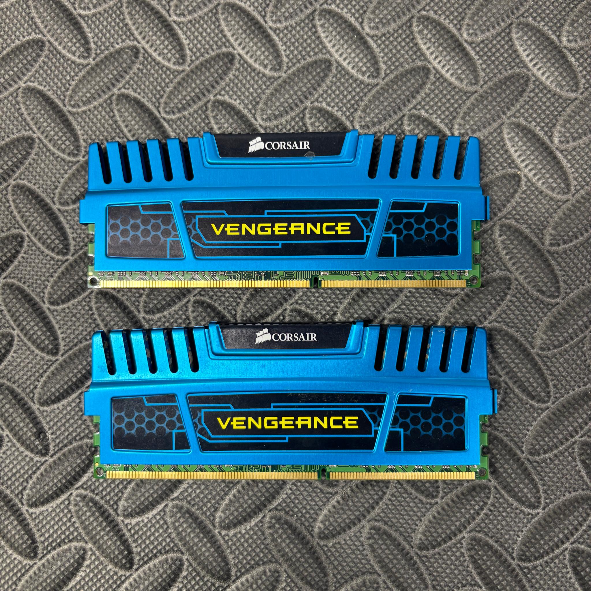 Corsair Vengeance 8GB (2x4GB) DDR3 1600MHz RAM Kit CMZ8GX3M2A1600C9B Tested