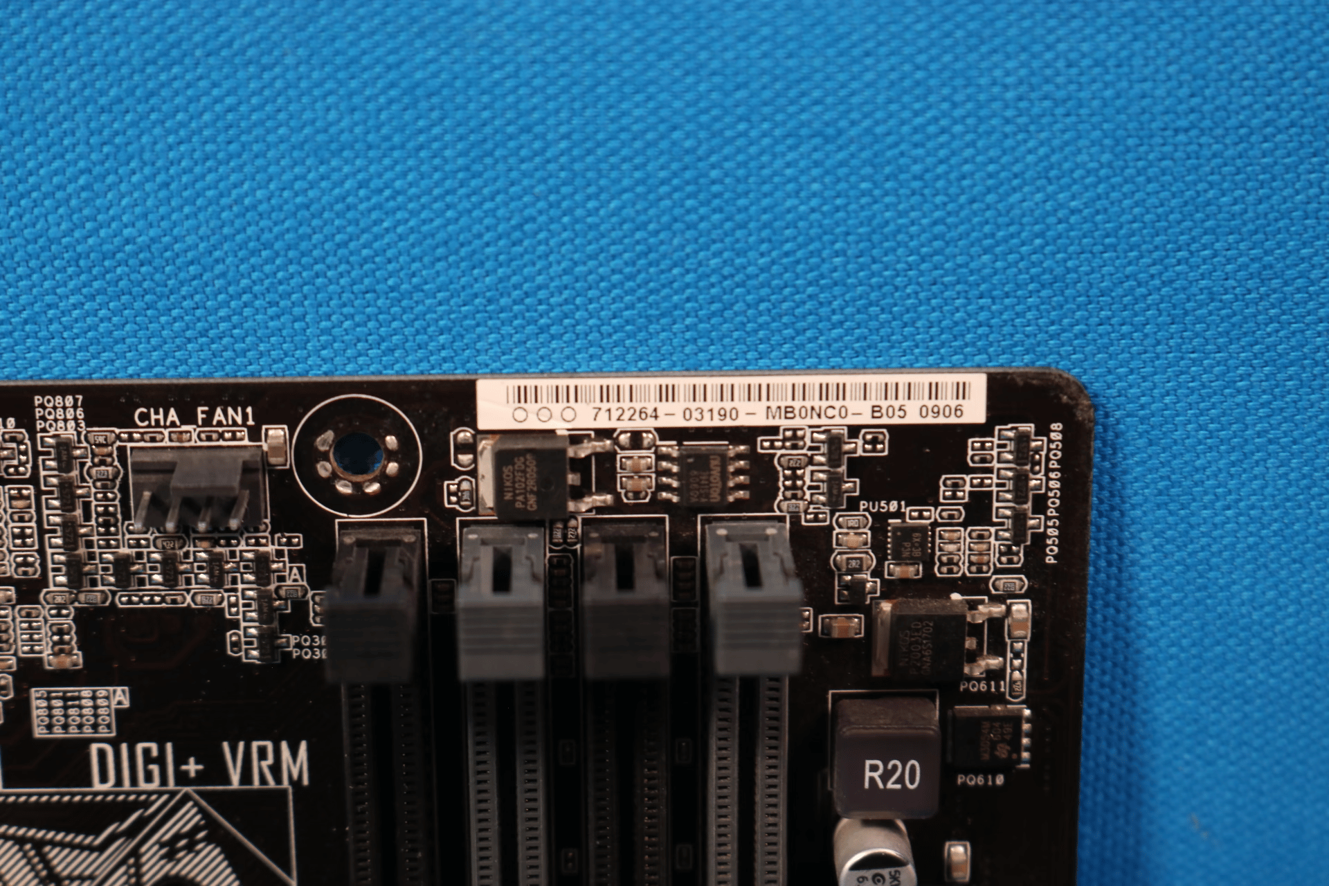 Asus H170-Pro REV. 1.04 Intel LGA1151/Socket H4 DDR4 ATX Desktop Motherboard & I/O Shield