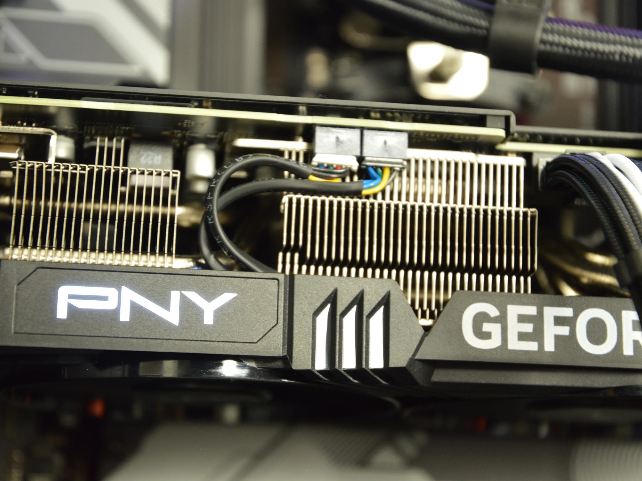 ⚡🌌| RTX 4070 Ti SUPER 16GB| Ryzen 7 7700X | 32GB DDR5 RAM | 1TB + 4TB GEN 4 SSD | Electric Vortex |
