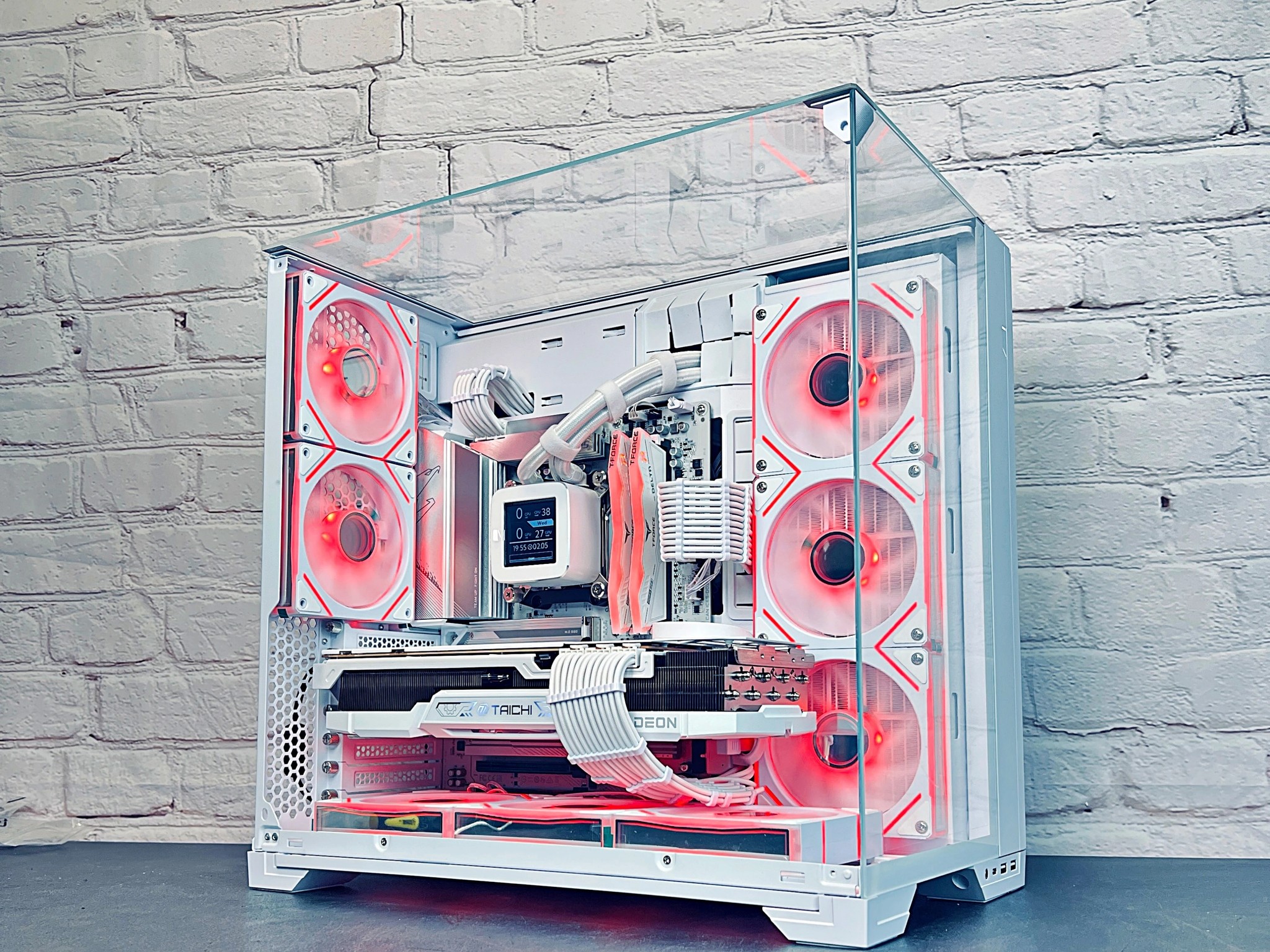 ✨The Vision✨ Ryzen 7 9800X3D ✨ RX 7900 XTX 24GB ✨ 32GB DDR5 ✨ 2TB M.2 ✨ WIN 11 PRO