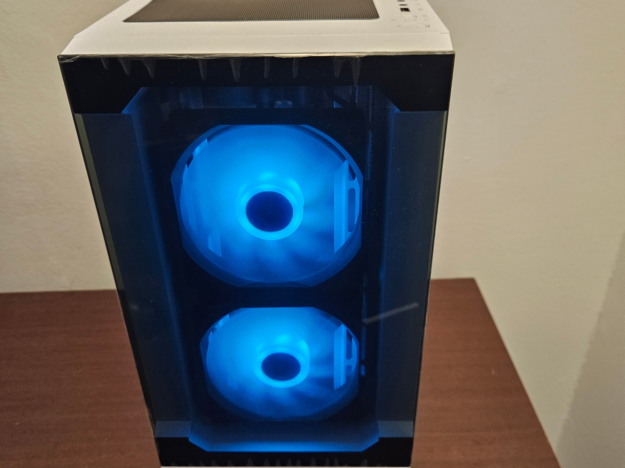 RX 9070 XT 16gb Ryzen 7800x3d 32gb ddr5 1tb SSD Gaming PC