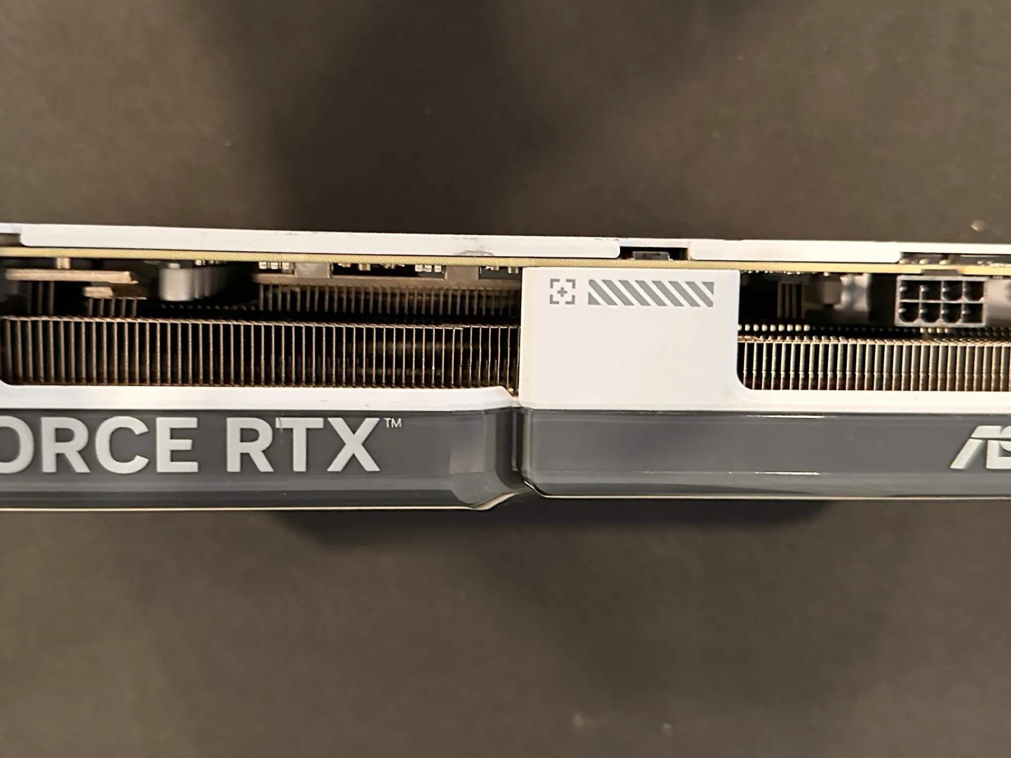 ASUS Dual GeForce RTX™ 4070 White OC Edition 12GB GDDR6X