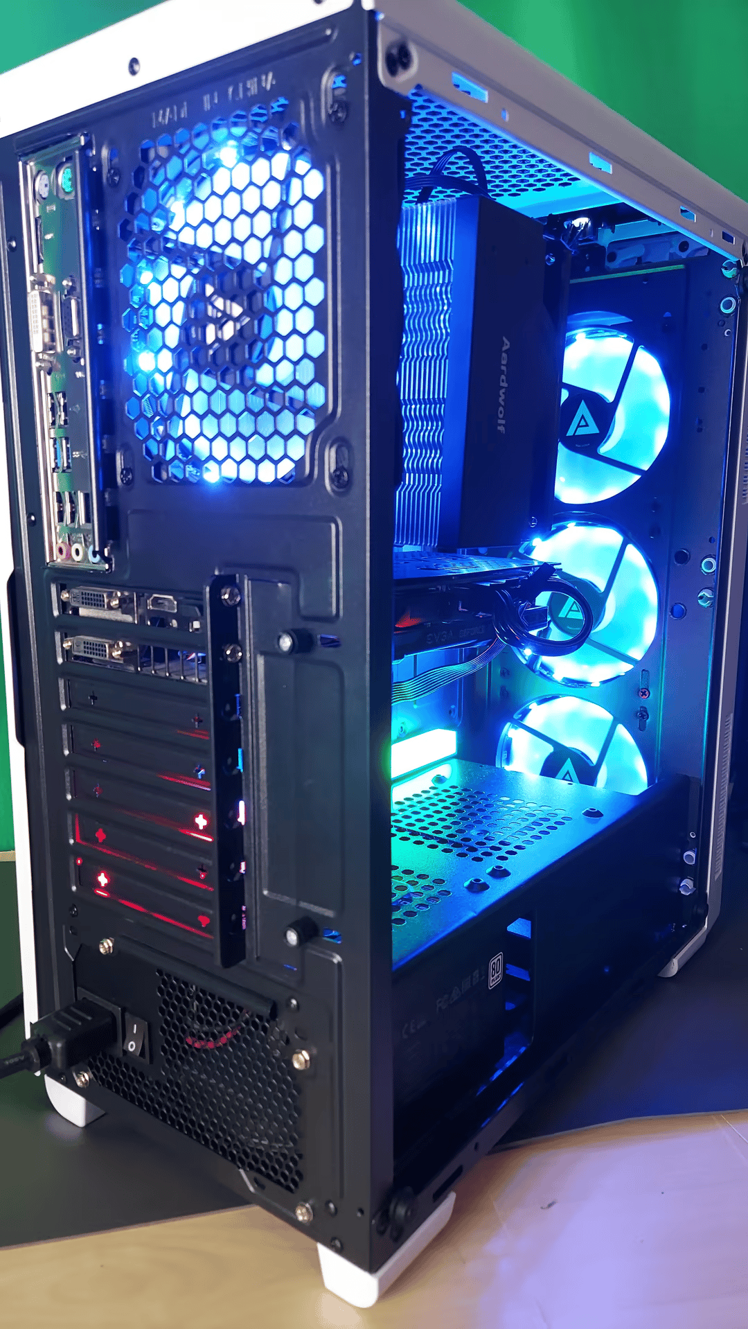 "Strapped" Gaming PC - GTX 970 + i5 4590
