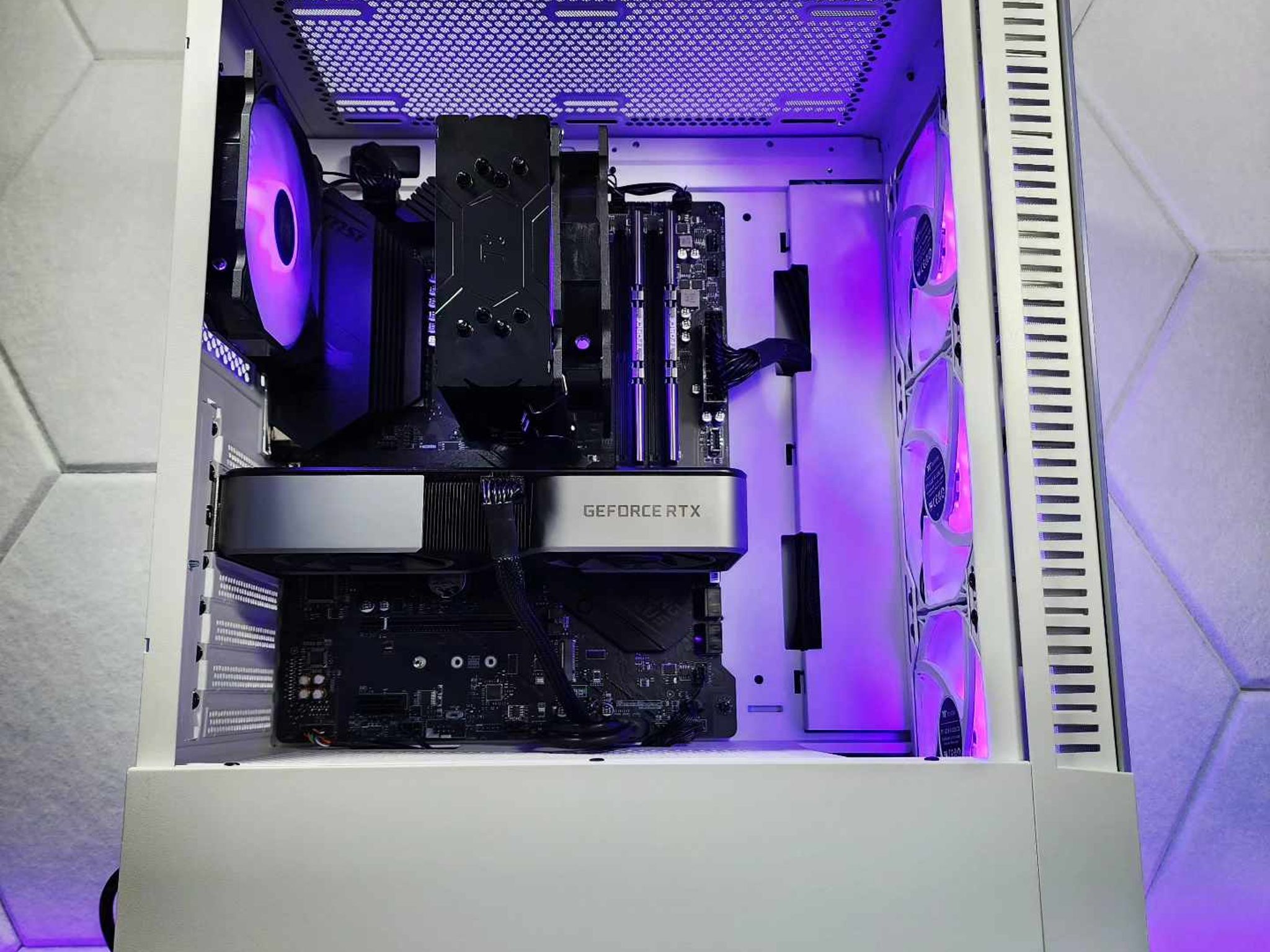 🤍💜RTX 3070 | Ryzen 5 5600G | 32GB 3200MHz | 1TB NVMe Gen 3
