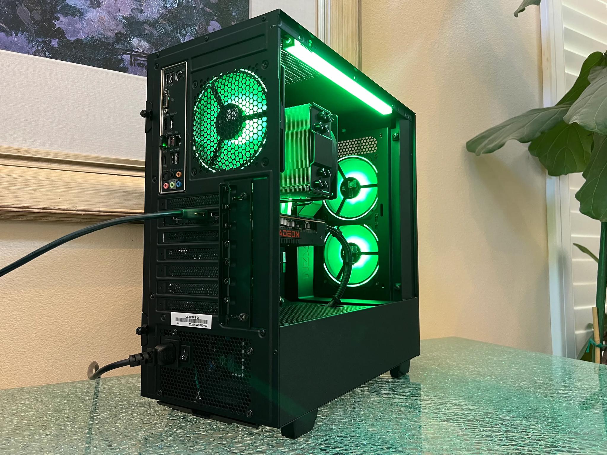 Intel i5 12400 / RX 6600 XT / 32GB RAM / 2TB HDD / Very Solid Gaming PC