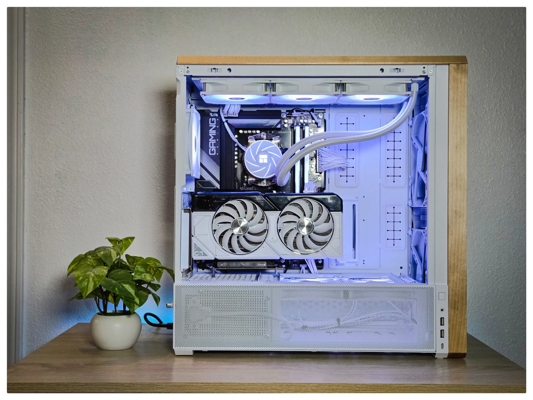 RTX 4070 | Ryzen 7 7700 | Wi-Fi | White Gaming PC