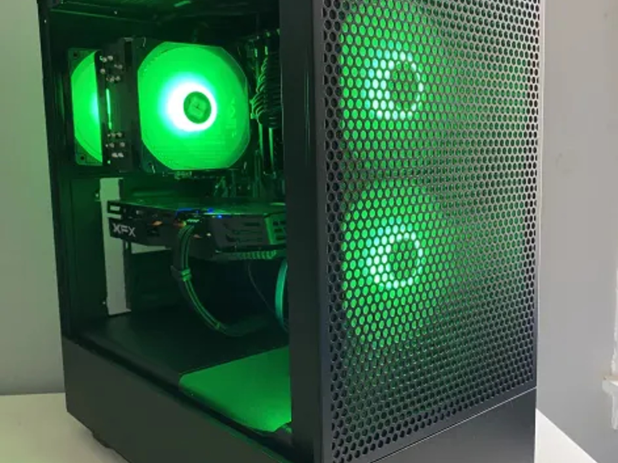 Custom Gaming Desktop Ryzen 5 RX580 16GB