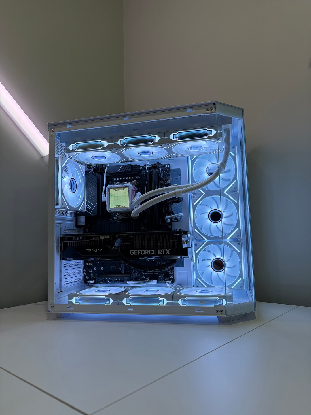 Windowsデスクトップ 9800x3d 5070ti ddr5 16*2 sdd1TB RTX 5070 TI | Ryzen 9800X3D | 32GB DDR5 | 2TB M.2 | 850W Gold PSU