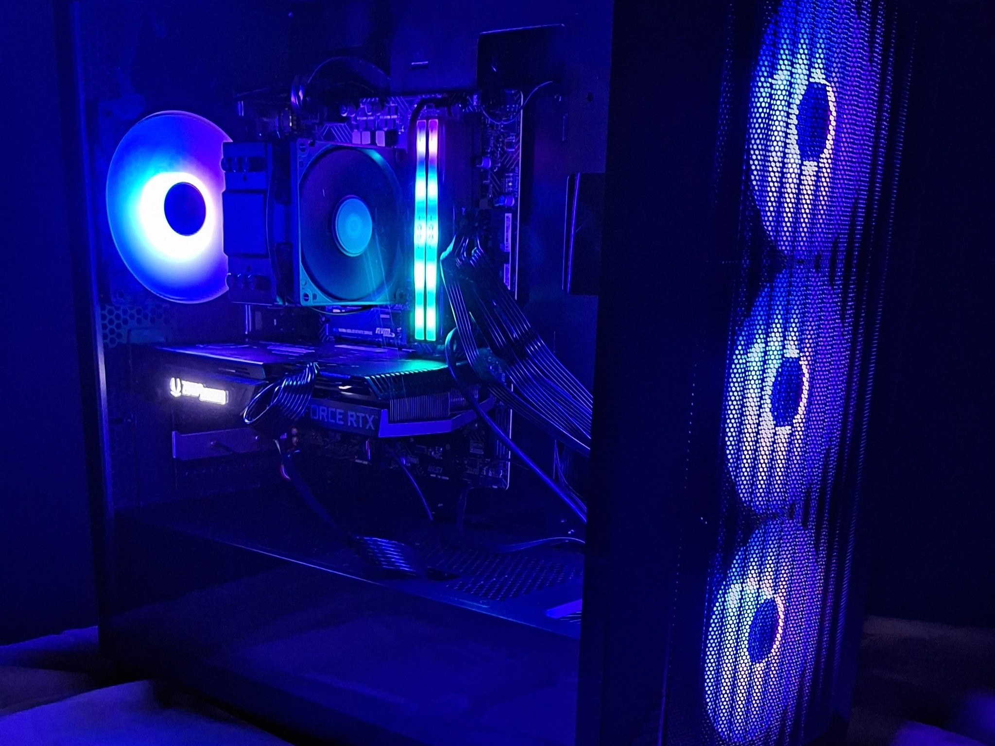 1440p Custom Gaming PC | RTX 3070 | i5-12600KF | 32GB DDR4 RAM | 2TB SSD | 850W PSU