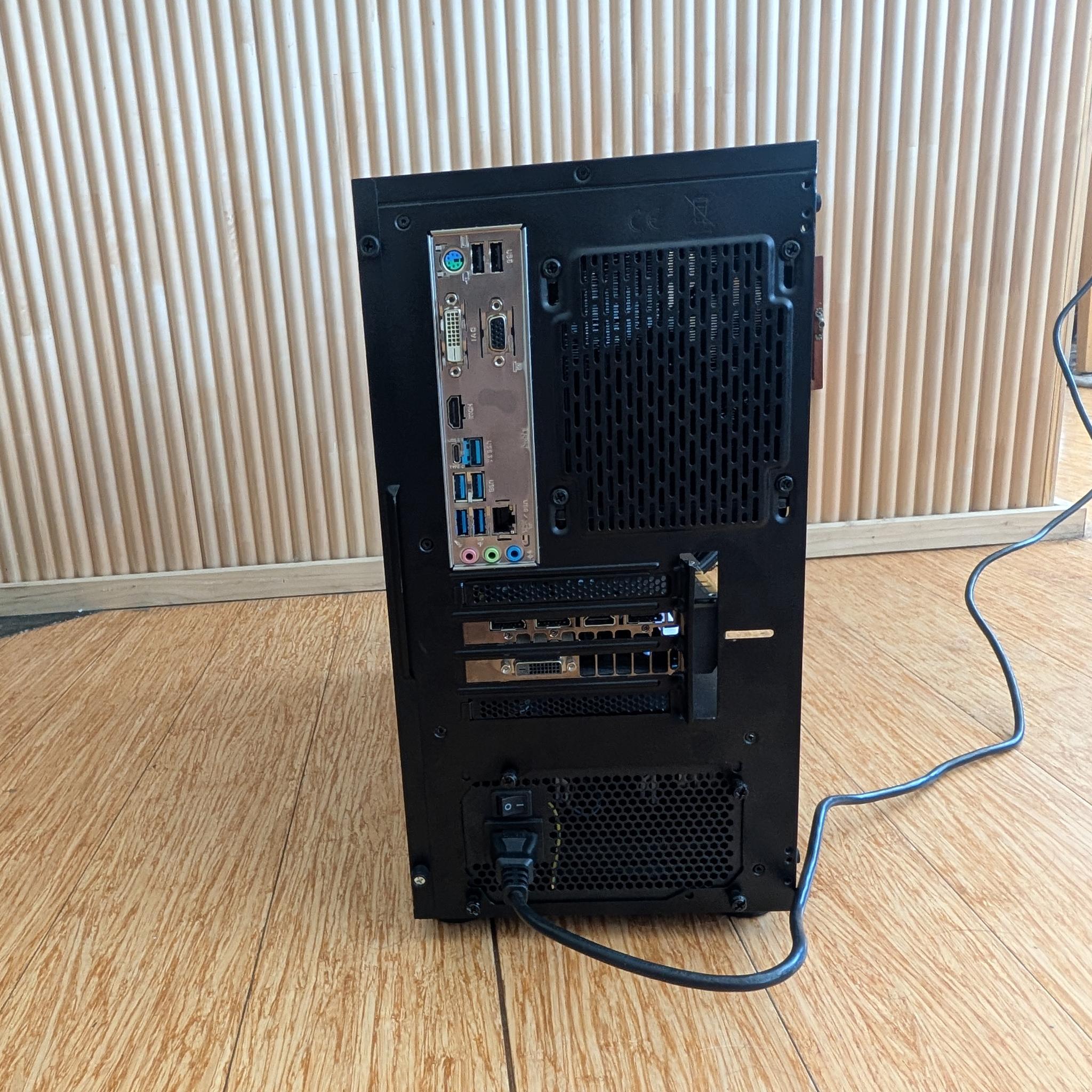 Custom Gaming PC | GTX 1080 | Ryzen 5 Pro 2400G | 16GB | 256GB |