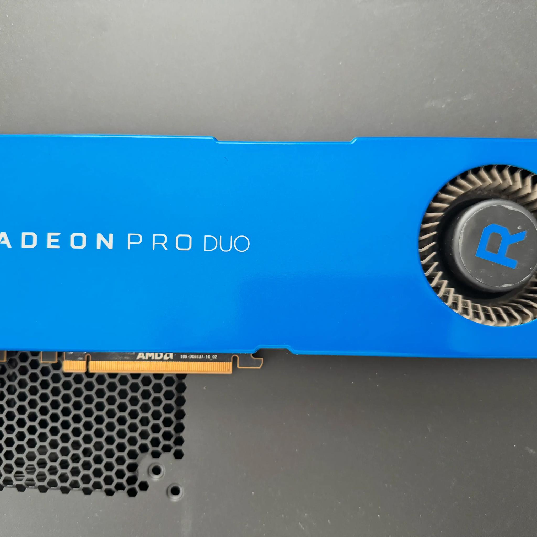 AMD Radeon Pro Duo Polaris 32GB GDDR5 Graphics Card