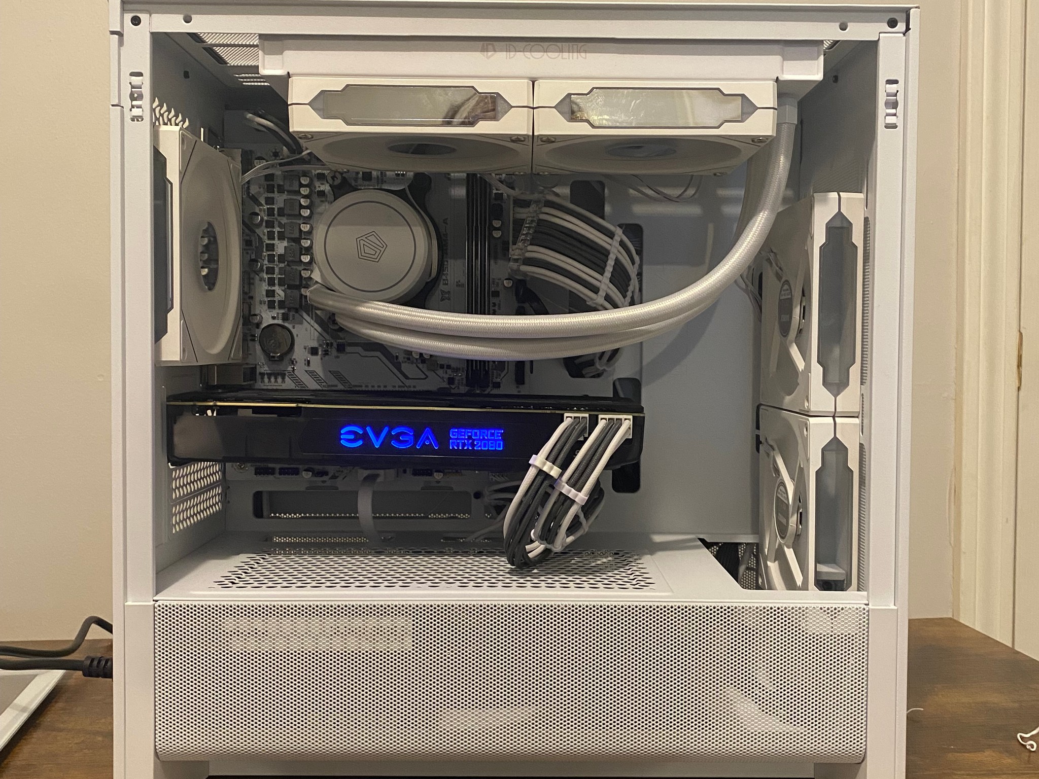 GAMING PC | RTX 2080 super | Ryzen 5 | 16gb Ram | wifi + windows 11 |