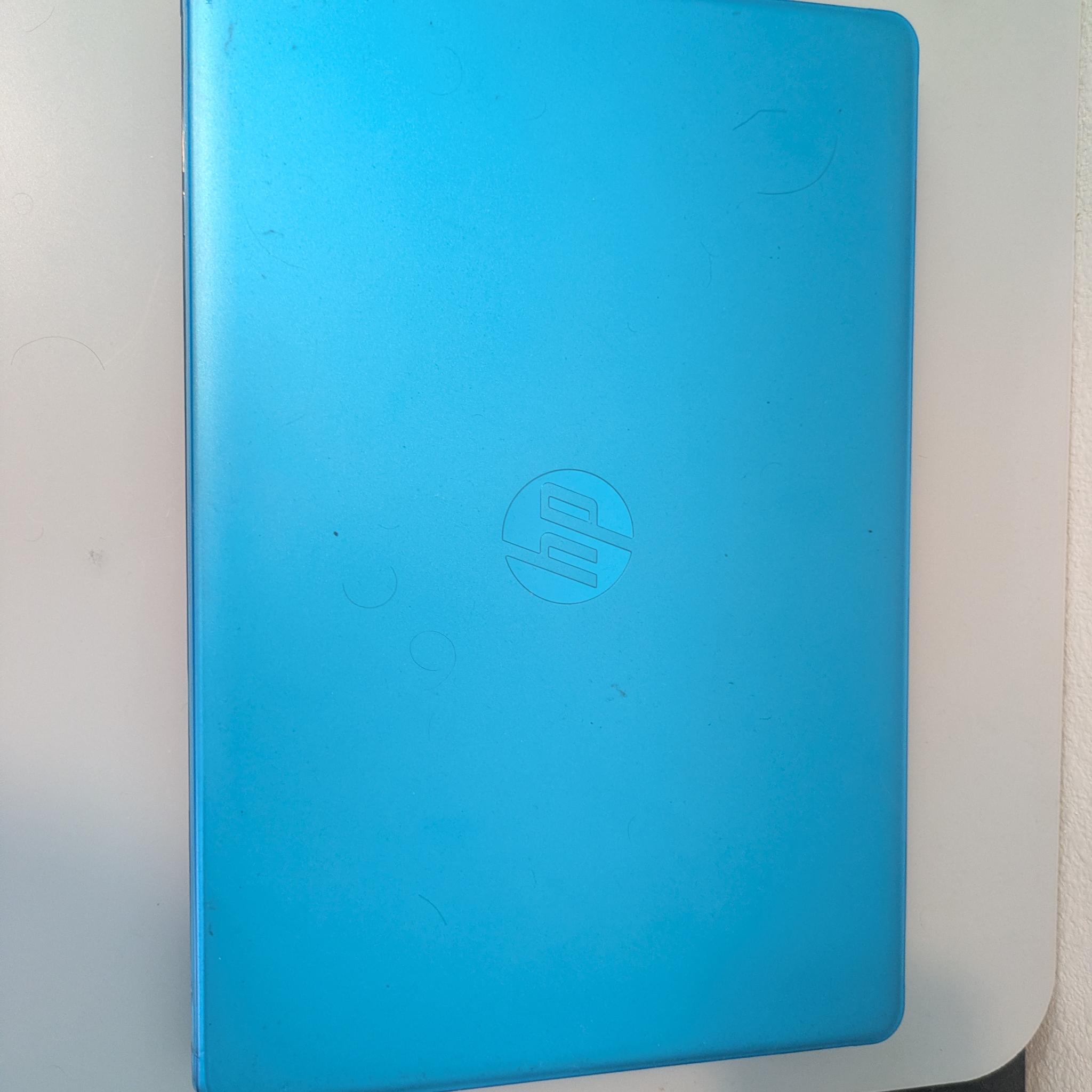 HP 15-dy5073dx - Core i7-1255U - 512GB SSD - 16GB RAM - Case & charger!