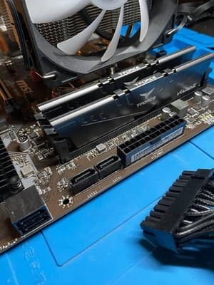 AM4 MSI B450M Pro, R9 3900X, 16GB T-Force DDR4 Bundle