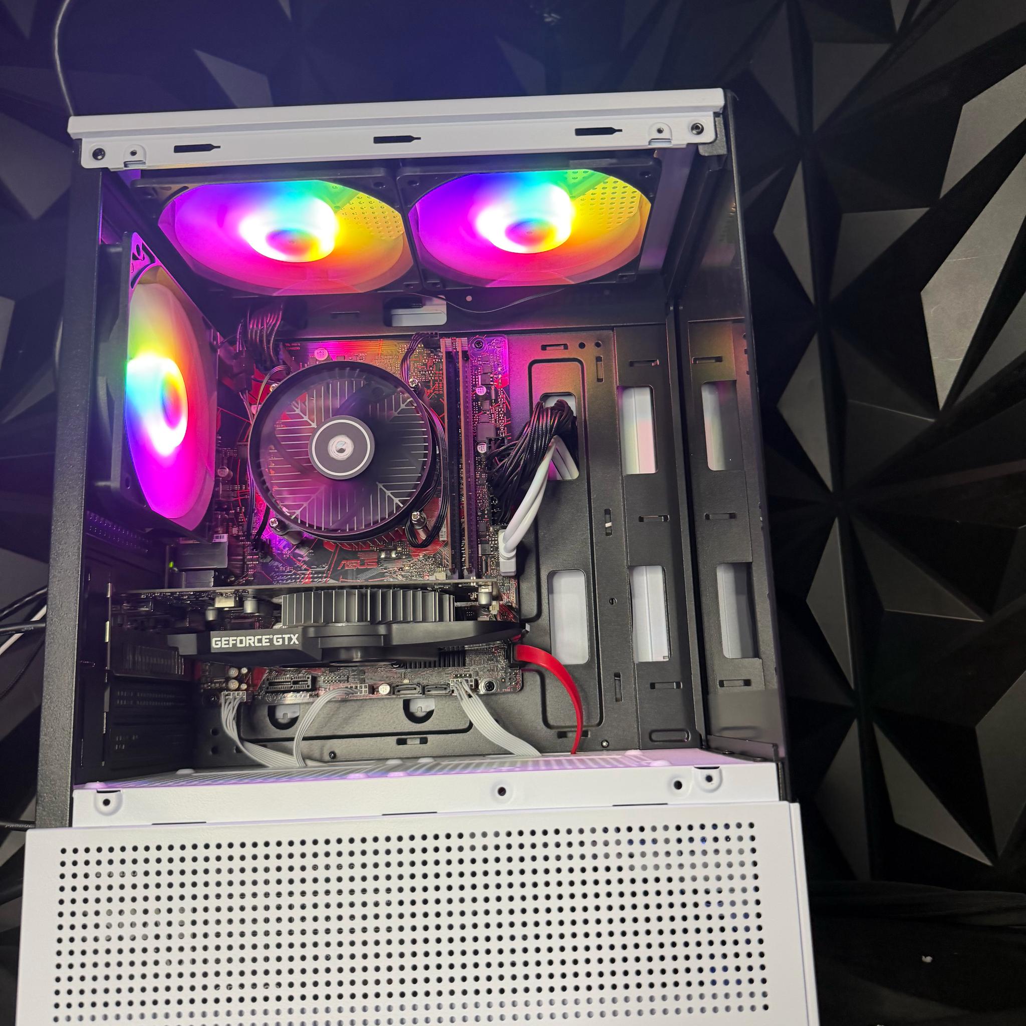 💸💪 THE BUDGET BRO 💪💸i5 10500T| GTX 1650 4GB| 16 GB DDR4| 500GB SSD| 650W PSU