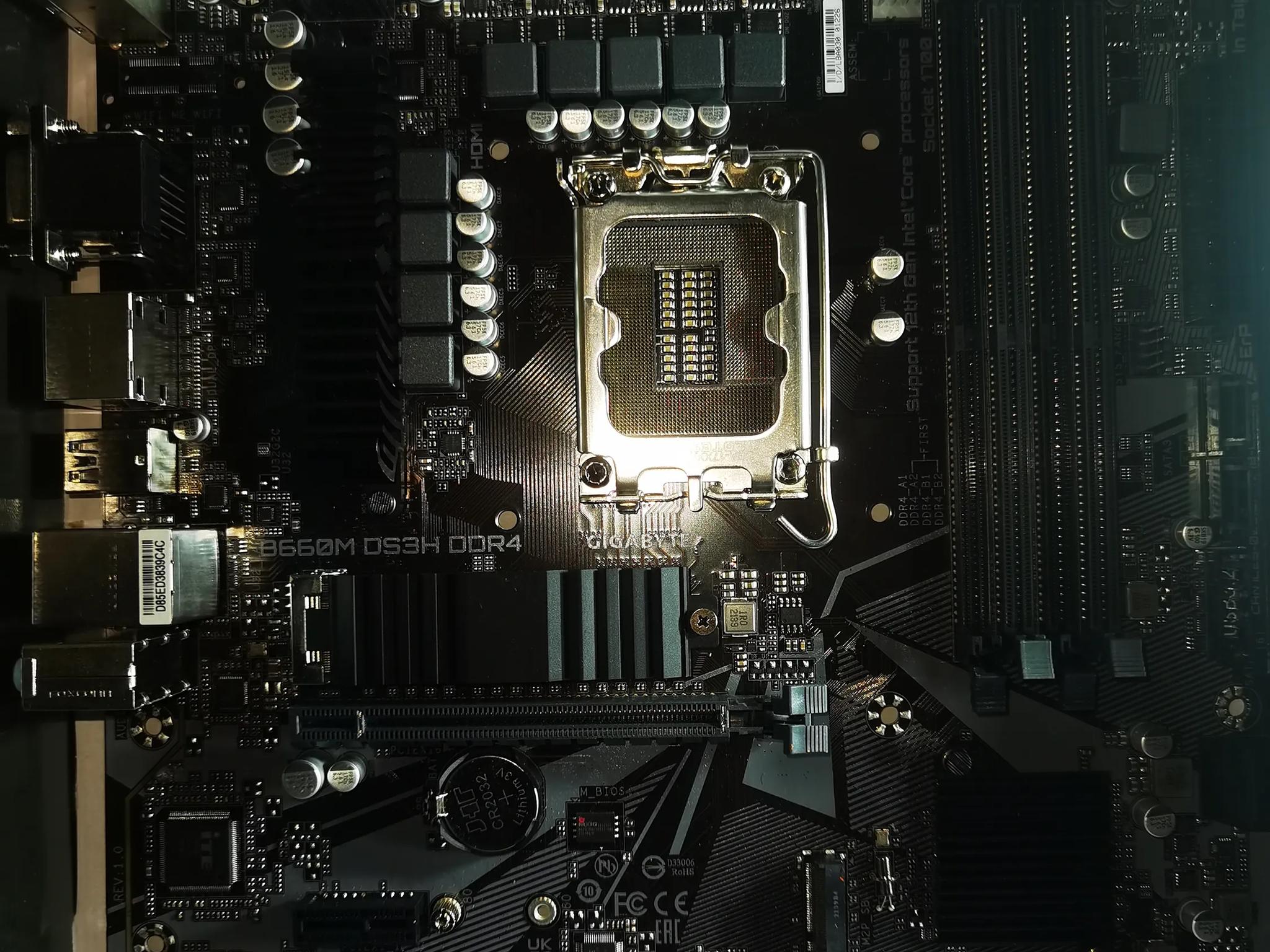Gigabyte B660m ds3h
