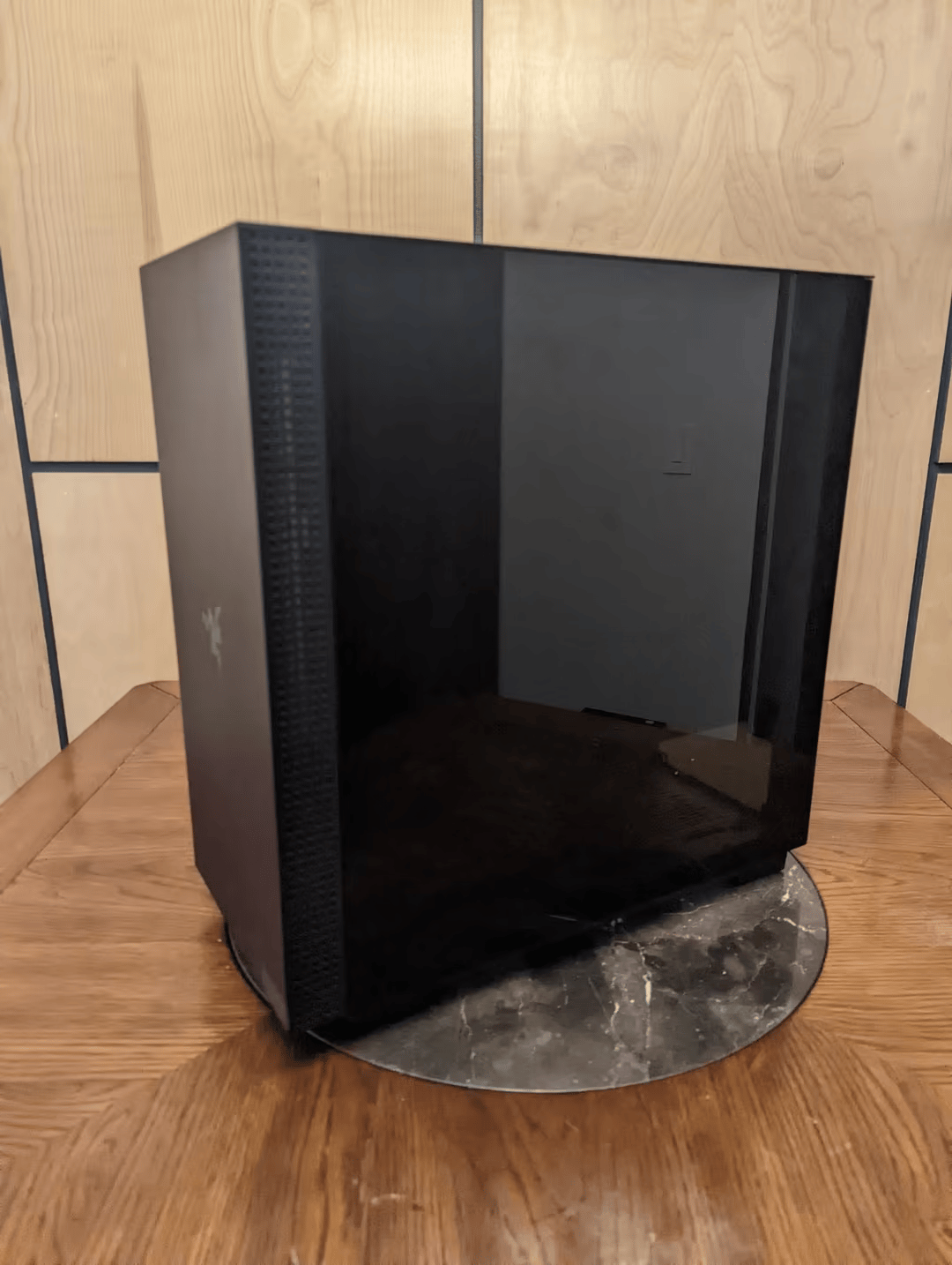 Open Box Like New Razer Tomahawk ATX Mid Tower