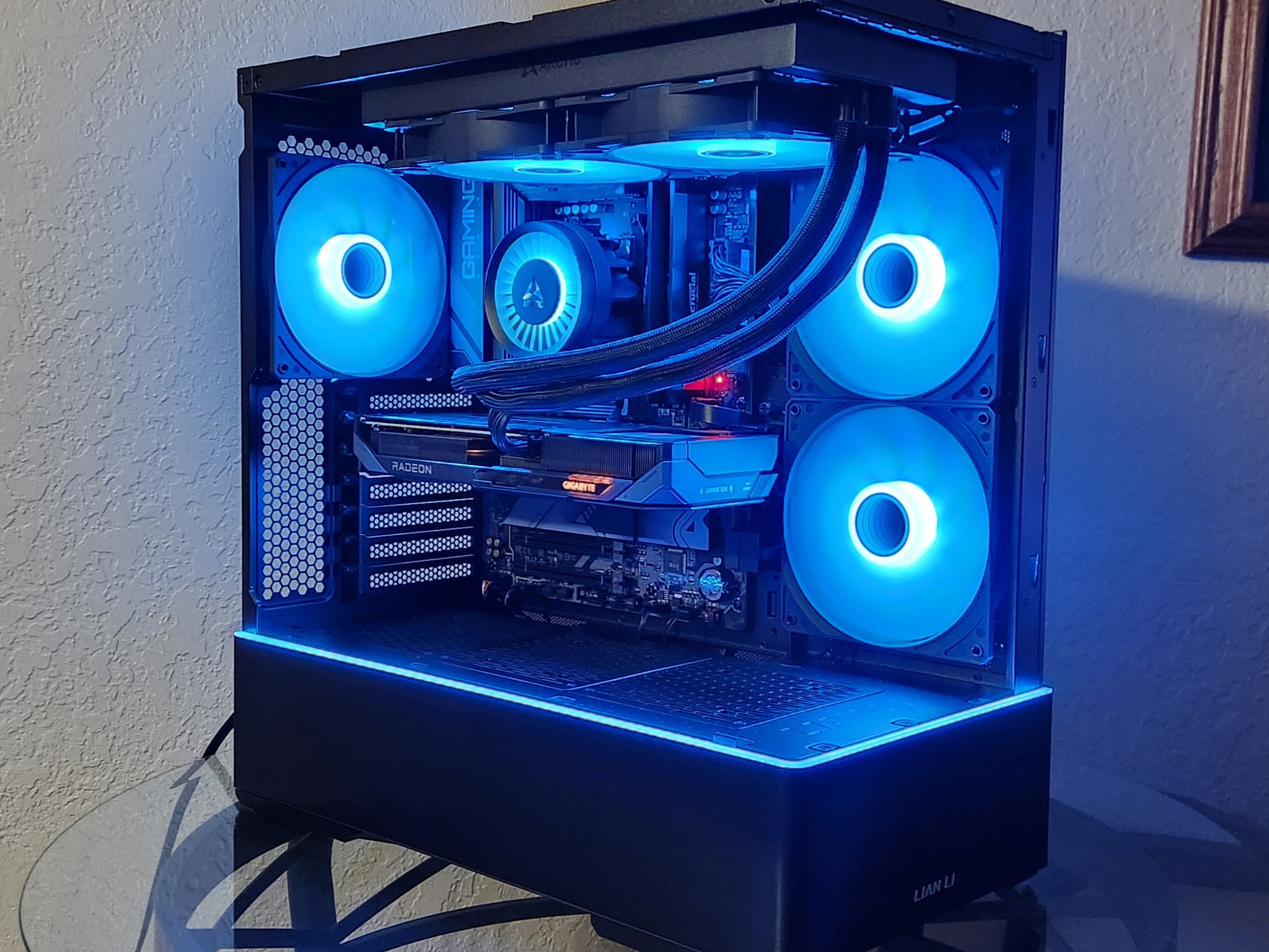 Ryzen 7700x | RX 9060XT | 32GB DDR5 6000 CL36 | 8TB Storage | All New High Quality Parts