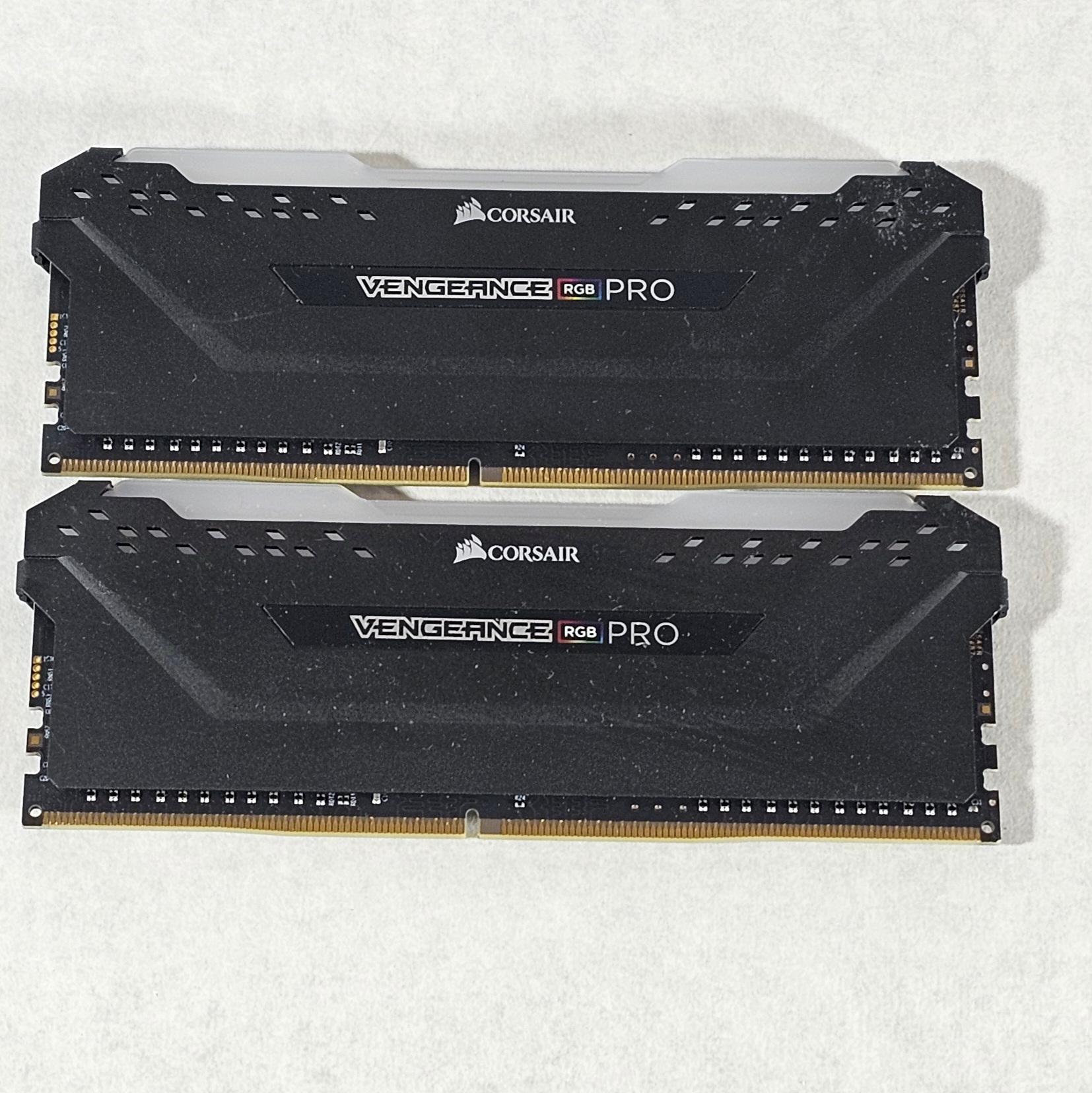 16GB DDR4 (2x8GB) 531 CL18 3600MT/s Corsair Vengeance RGB Pro SL