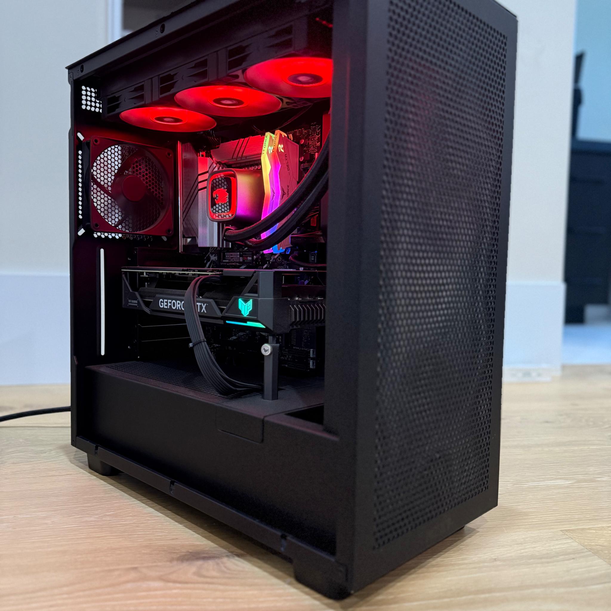 Intel i7-14700KF | RTX 4070 Ti | 32GB DDR5 | 3TB NVMe | NZXT H7