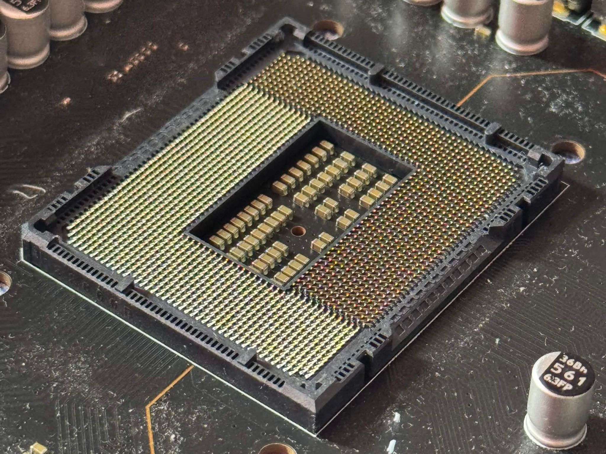 MSI MAG Z790 TOMAHAWK WIFI DDR5 Motherbaord + Contact Frame