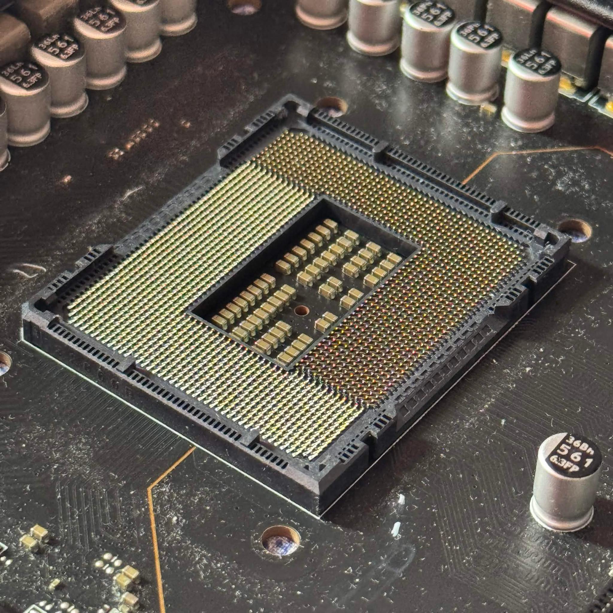 MSI MAG Z790 TOMAHAWK WIFI Motherbaord + Contact Frame