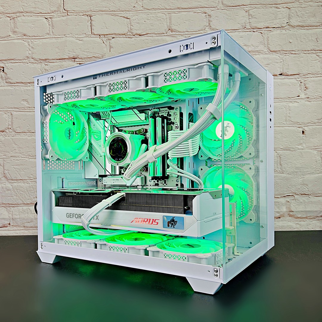 5080 AORUS MASTER ICE 9800X3D 32GB DDR5 2TB M.2 WIFI 7 Win 11 Pro
