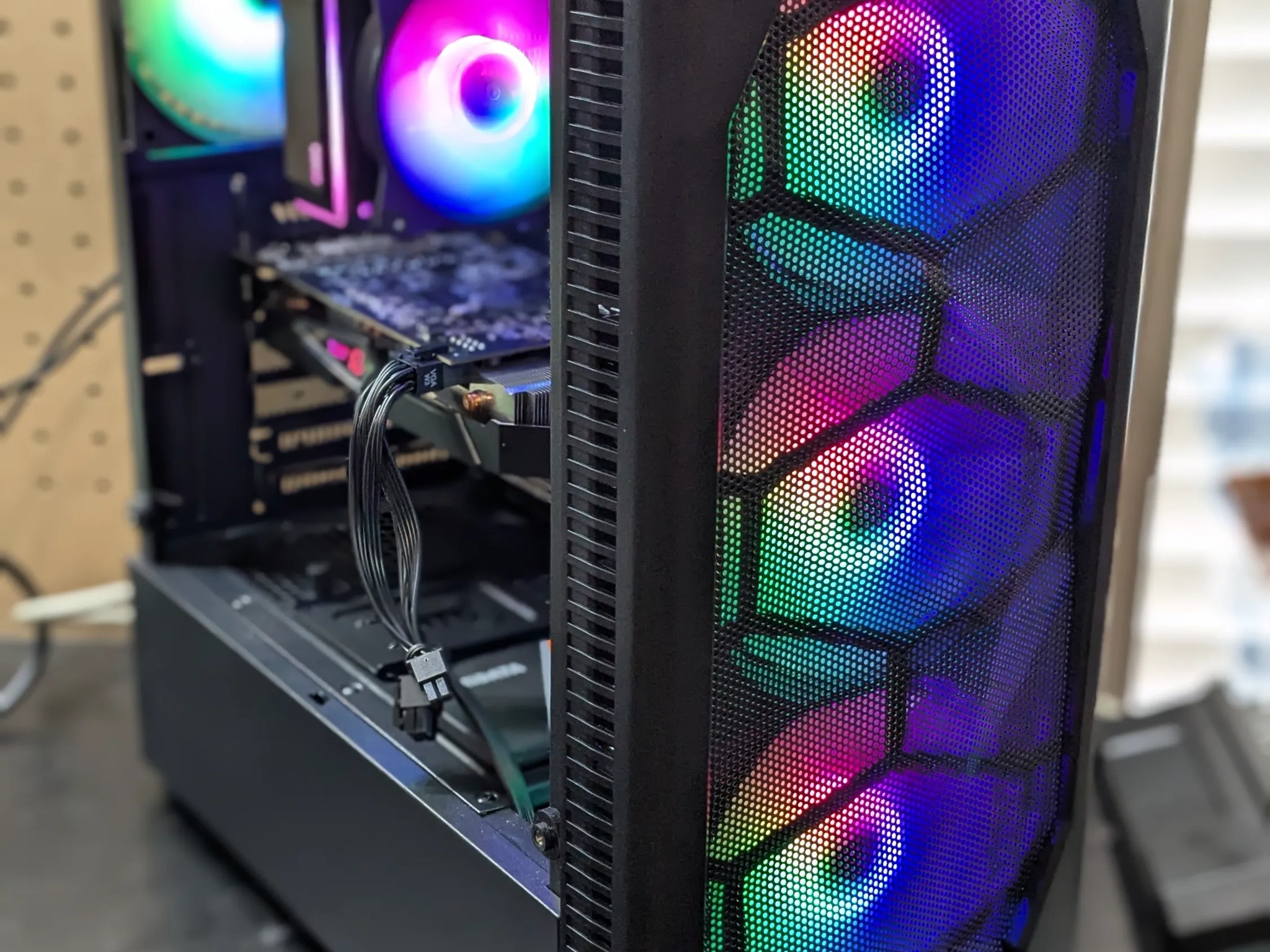 90 FPS Fortnite | 180 Day Warranty | i5-4570 , 16GB RAM, 480GB SSD, RX 570 8GB, RGB, Wifi