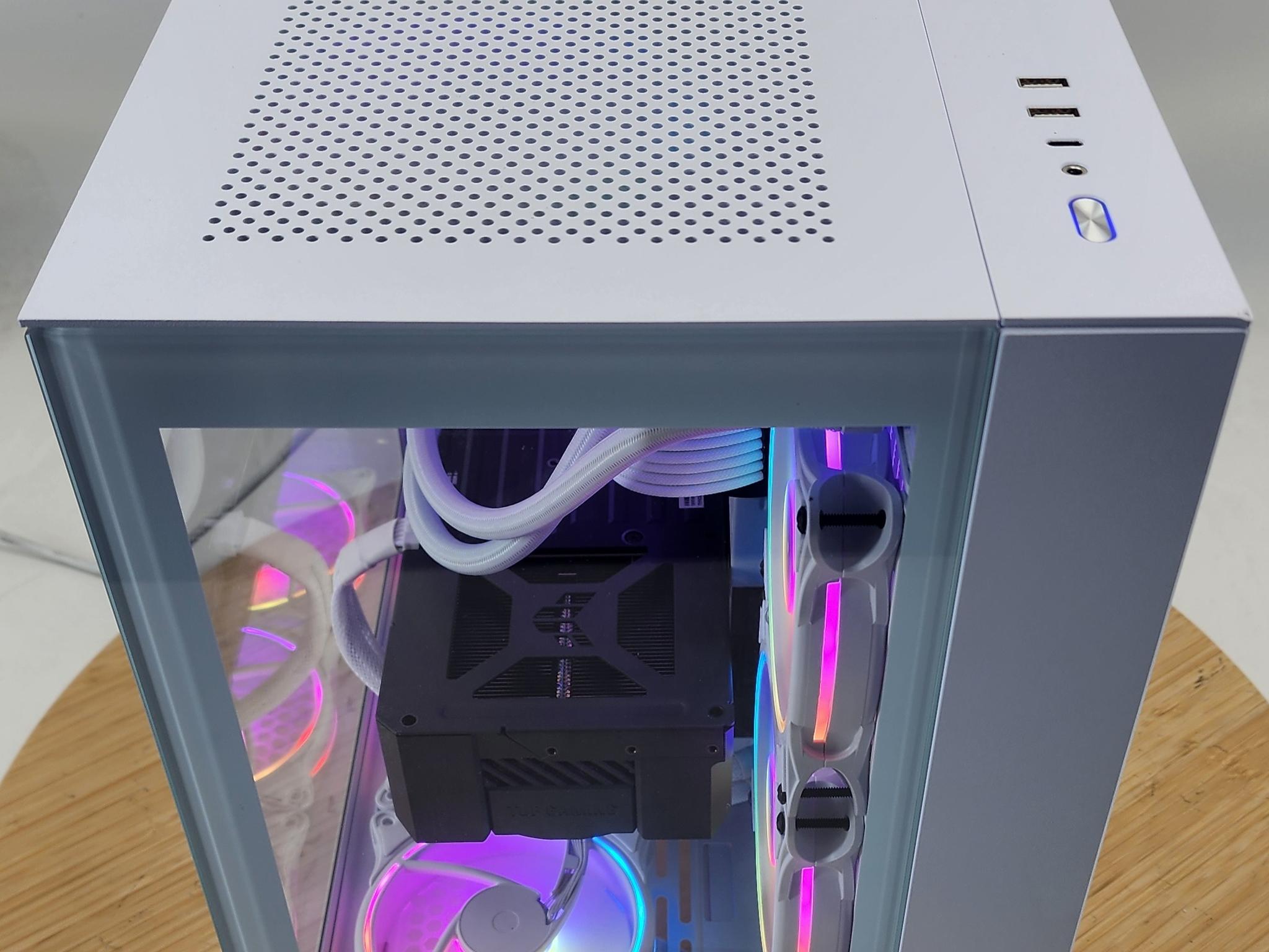 Gaming PC Ryzen 7 7800X3D 48GB RAM 1TB SSD RTX 5070 12GB Win11 Computer
