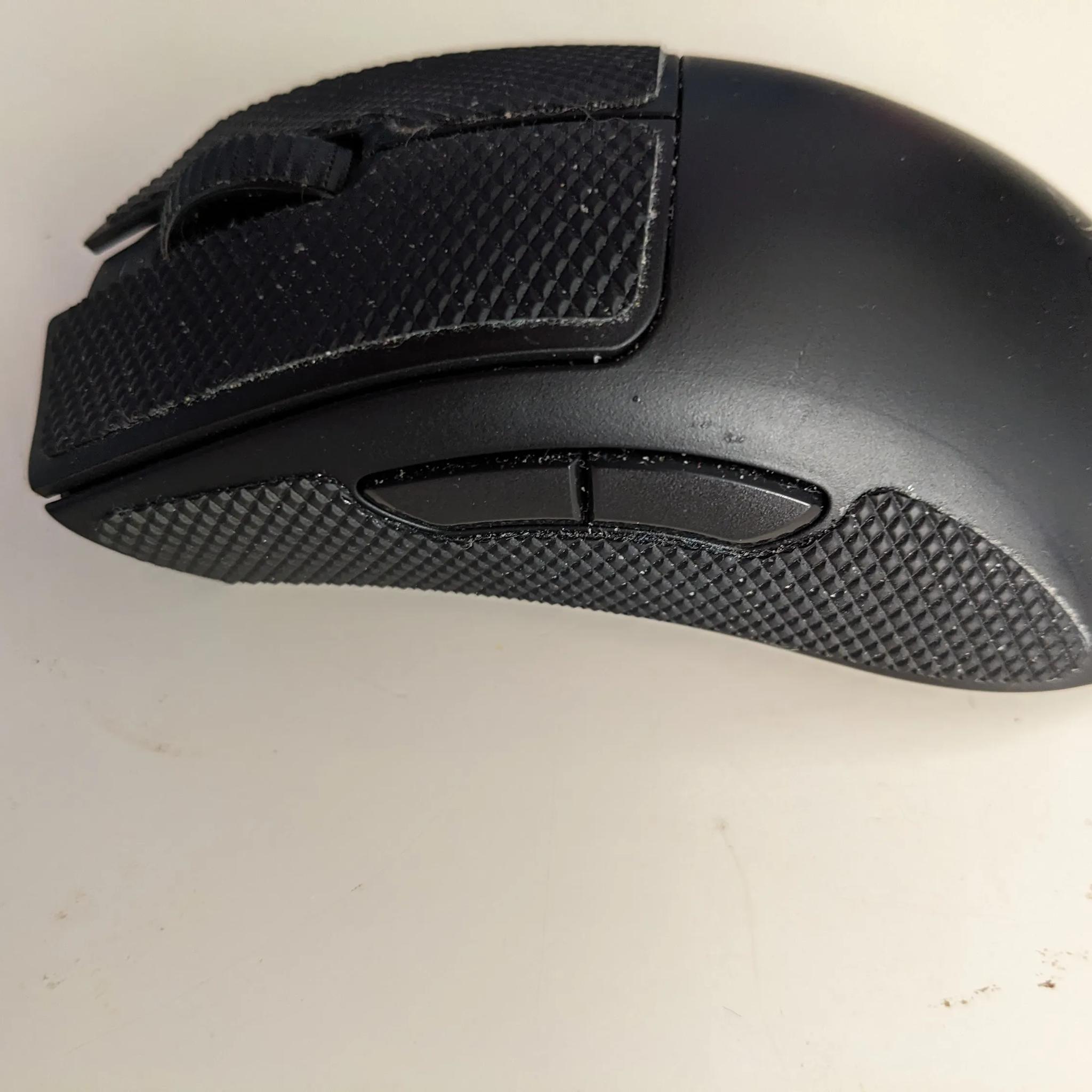 Razer DeathAdder V3 Pro with Hyperpolling 8K Dongle with Razer Atlas Glass Mousepad