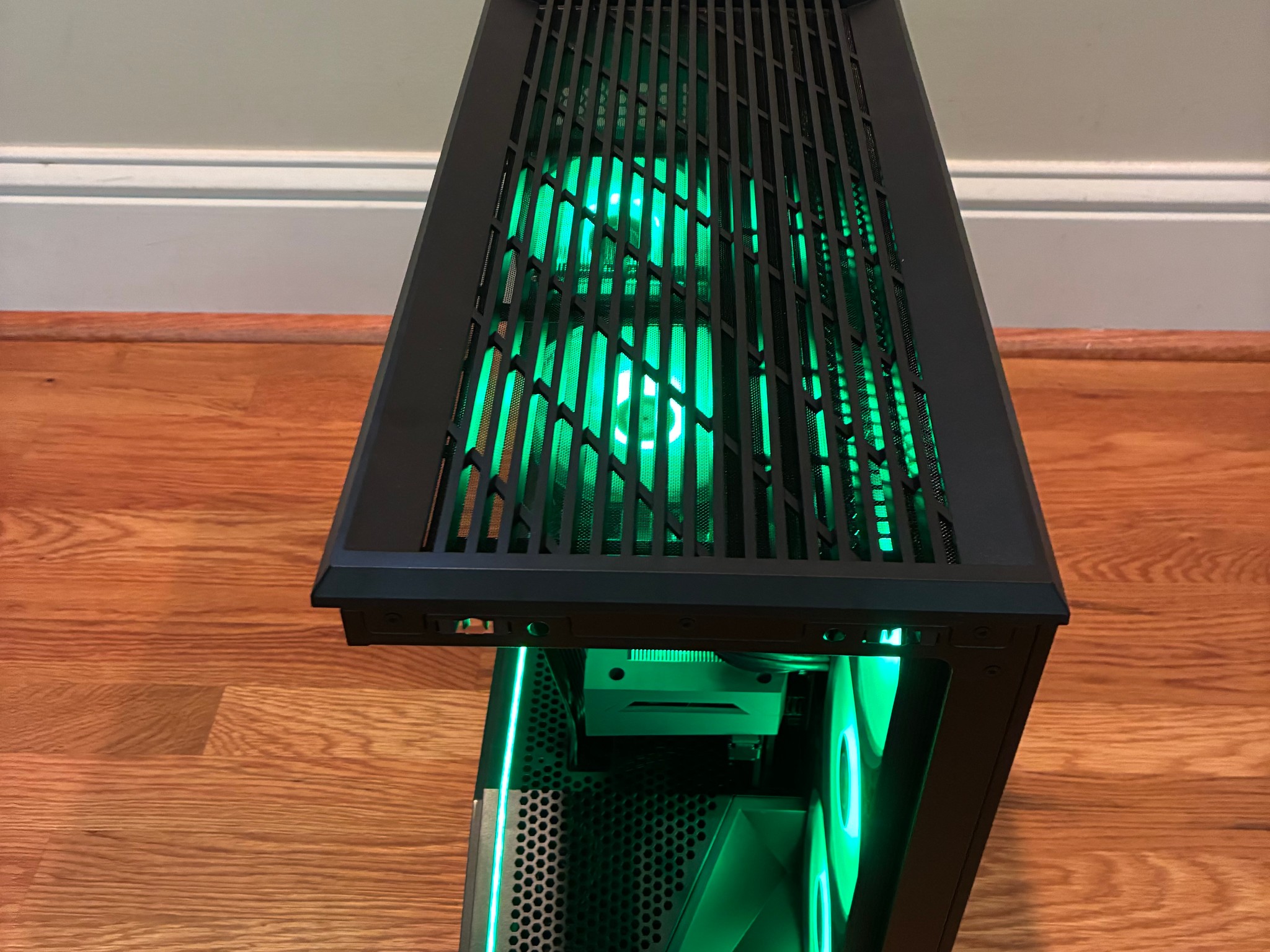 RX 6600 12100F 32GB RAM 1TB Samsung NVME SSD WIFI 6E Windows 11 Custom RGB Gaming PC