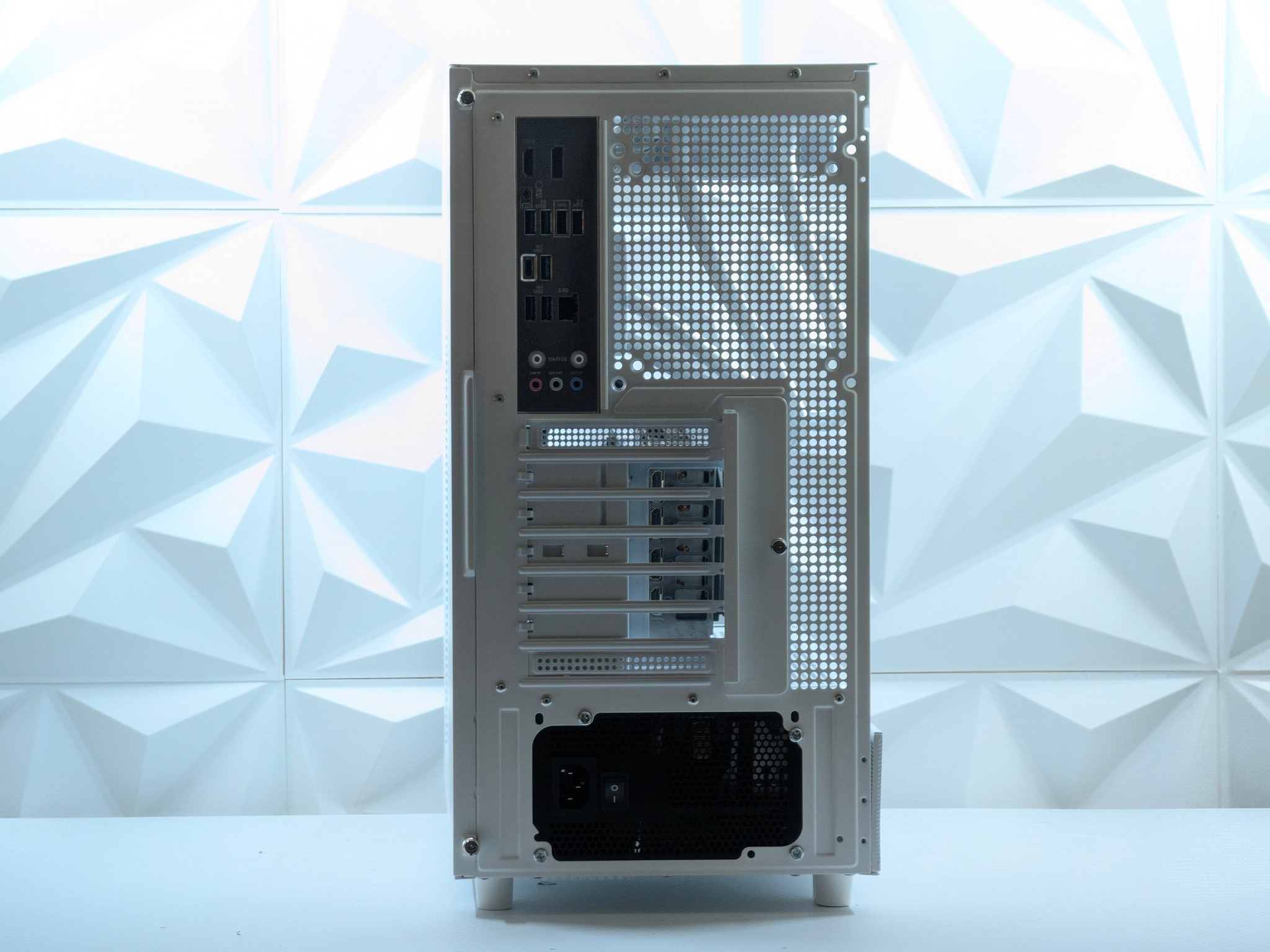 🤍ALABASTER | RTX 5070 12GB | Ryzen 7 9800X3D | 32GB DDR5 | 1TB NVMe | White 1440p | FREE SHIPPING