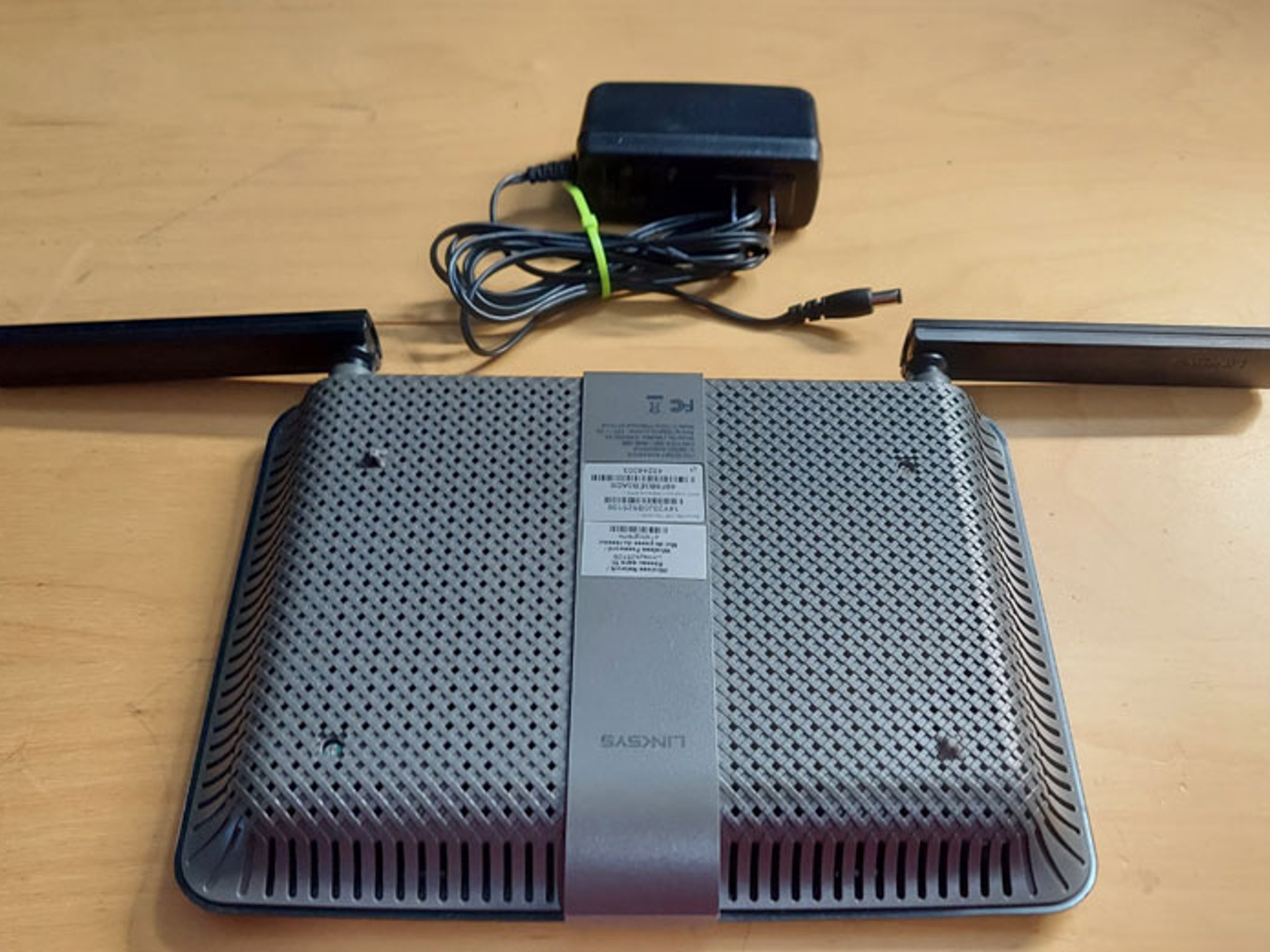 Linksys EA6350 AC1200+ Dual-Band WiFi Gigabit Router 4 Port Switch * TESTED & WORKING *