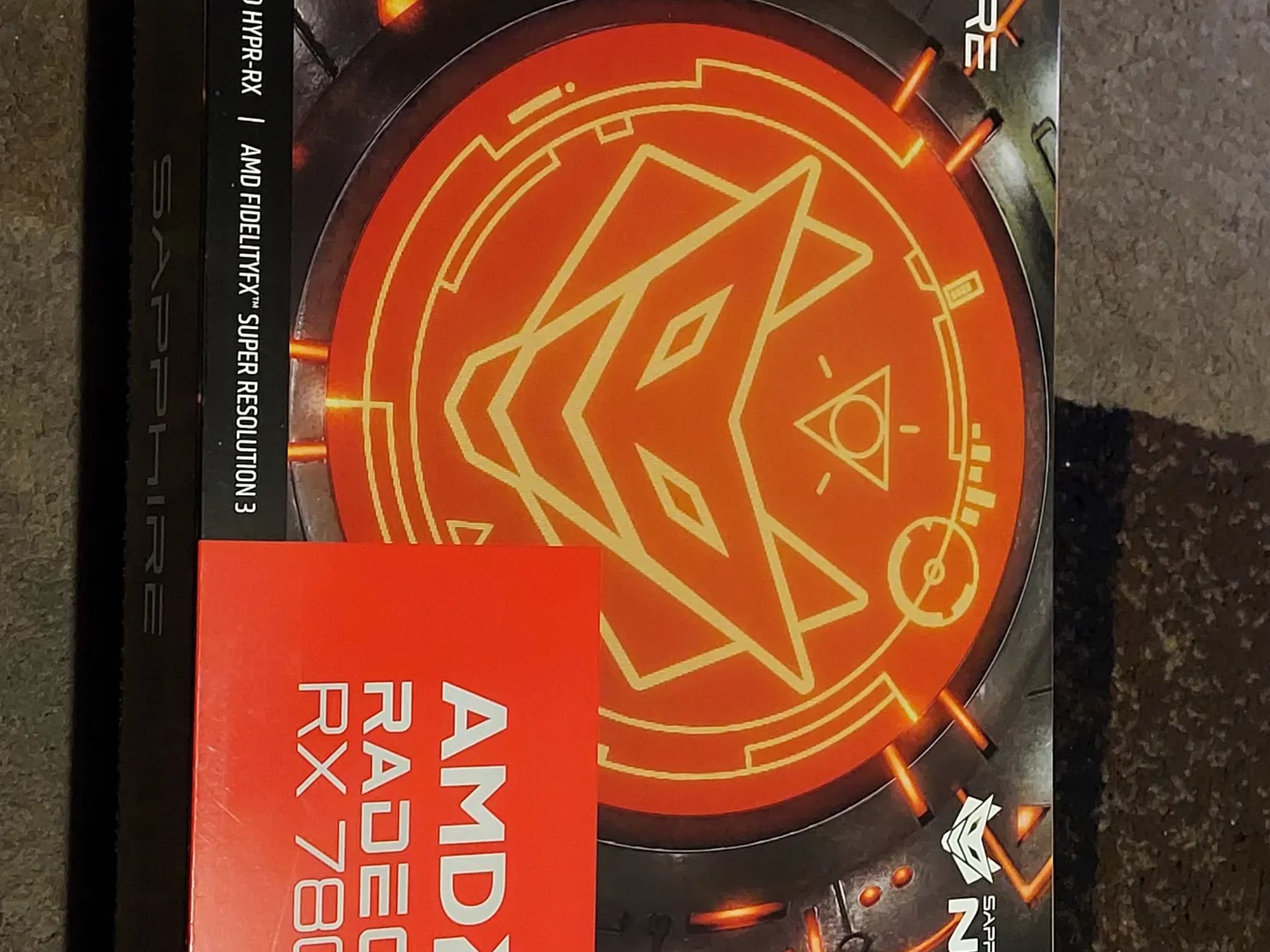 Stealth Ryzen 7700X/RX 7800XT Gaming PC