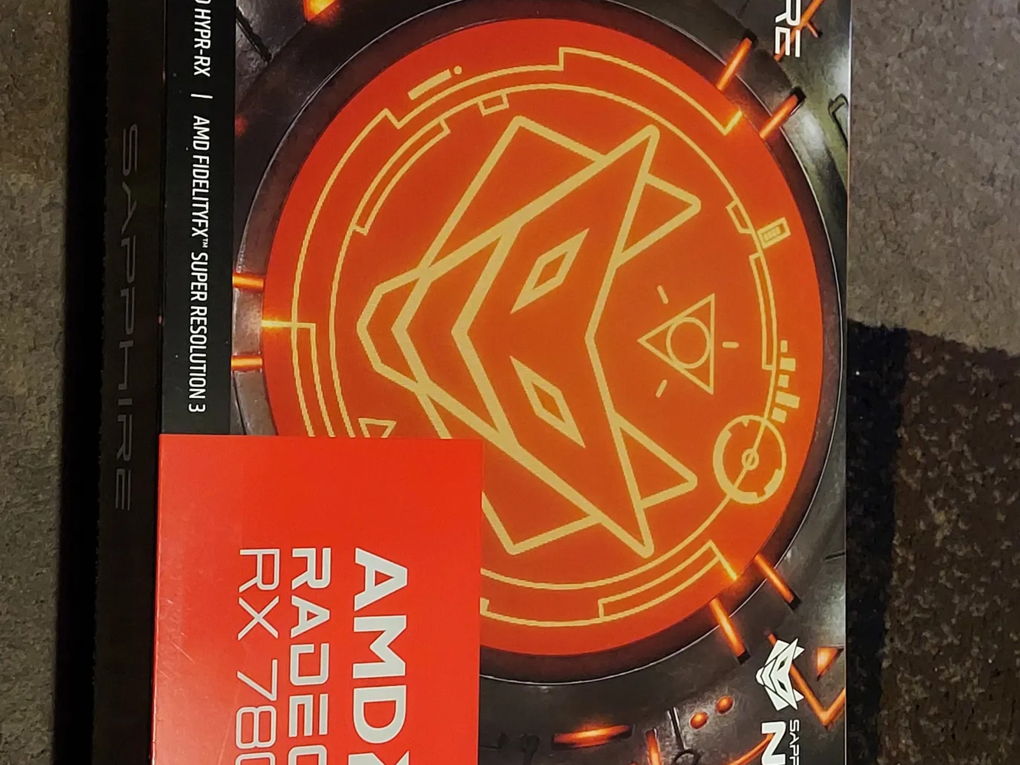 Stealth Ryzen 7700X/RX 7800XT Gaming PC