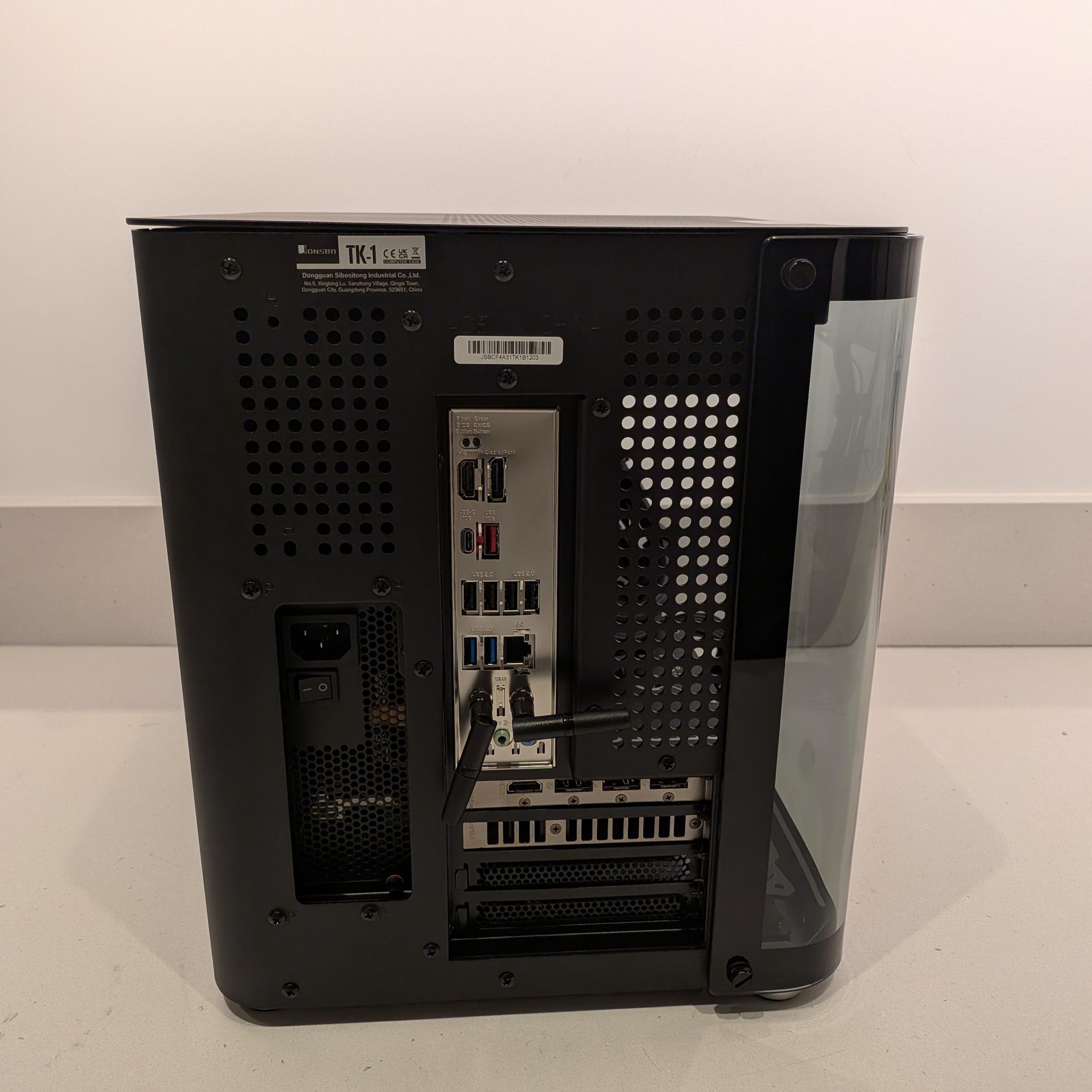 Bomb Devil - RTX 5070, Ryzen 5 9600X, 64 GB DDR5 RAM, 2 TB Gen 5 NVME, RGB, Liquid Cooled