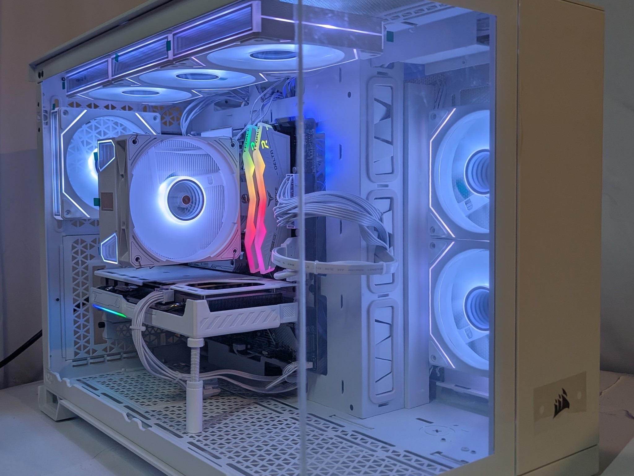9060XT 16GB | RYZEN 5 7500F | 1TB NVME | 16GB DDR5 | 1000W