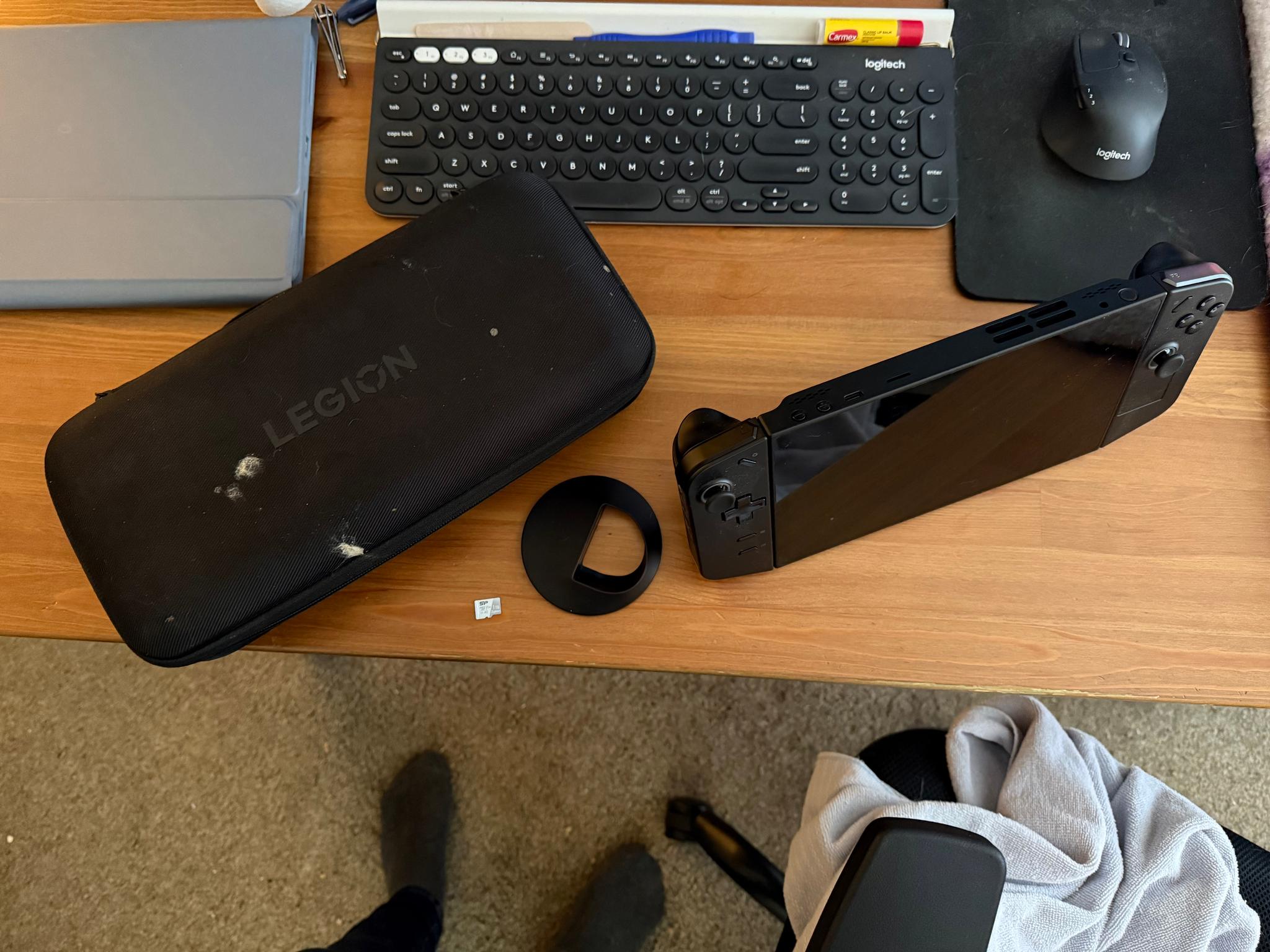 Lenovo Legion Go | Dual-Boot Beast w/ 1TB SD + 144Hz Display | Ultimate Portable Gaming Rig