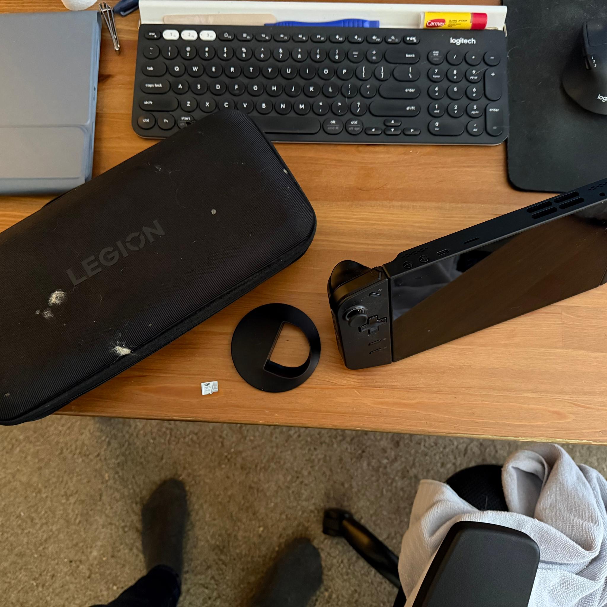Lenovo Legion Go | Dual-Boot Beast w/ 1TB SD + 144Hz Display | Ultimate Portable Gaming Rig