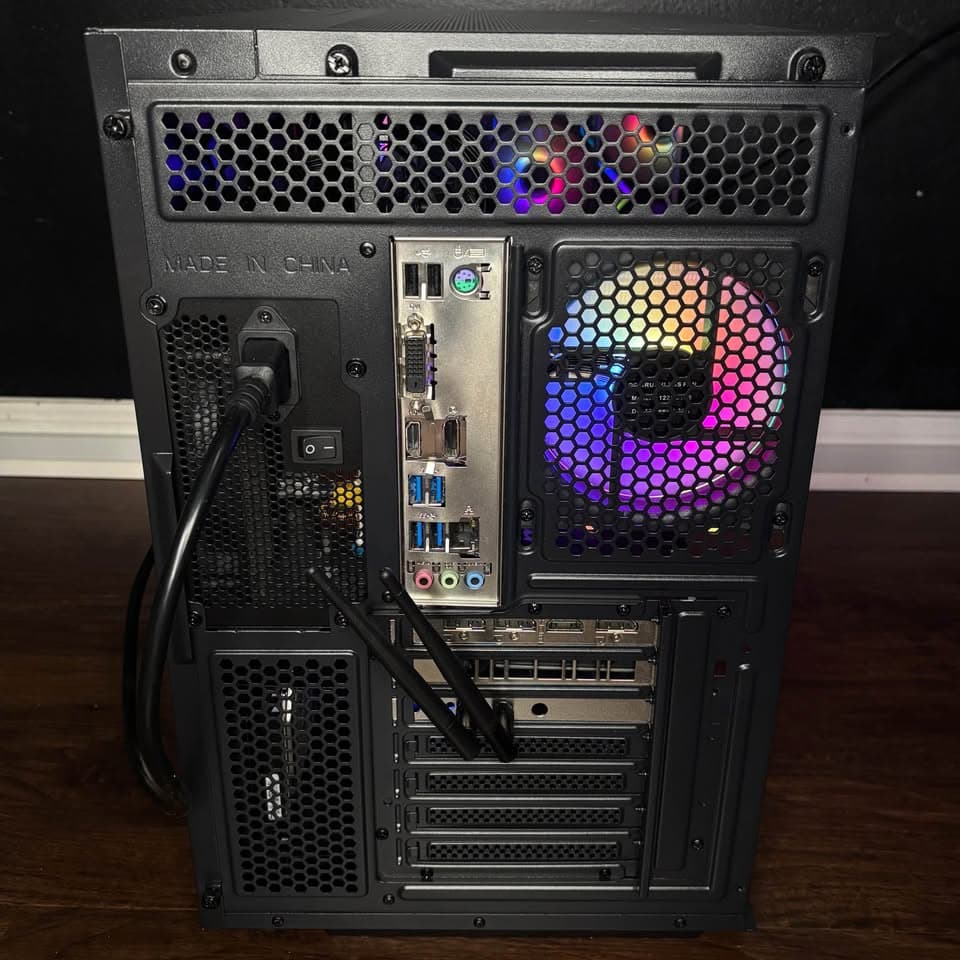 Black Gaming PC (GTX 1660 6GB + I5-9400F + 16GB DDR4 + SSD + HDD)