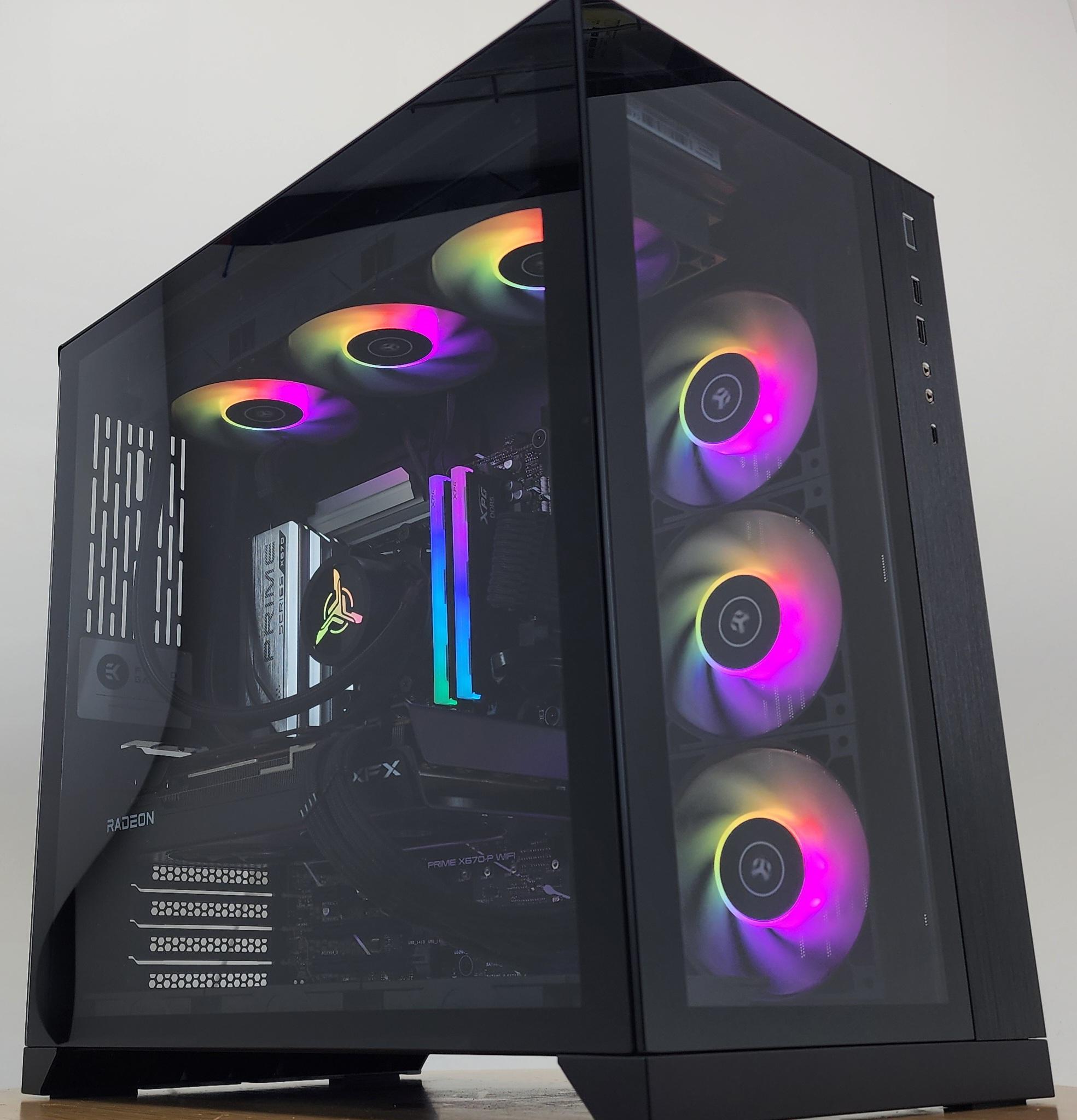 Gaming PC Ryzen 7 9700X 32GB RAM 1TB SSD RX 7800 XT 16GB Windows 11 PC