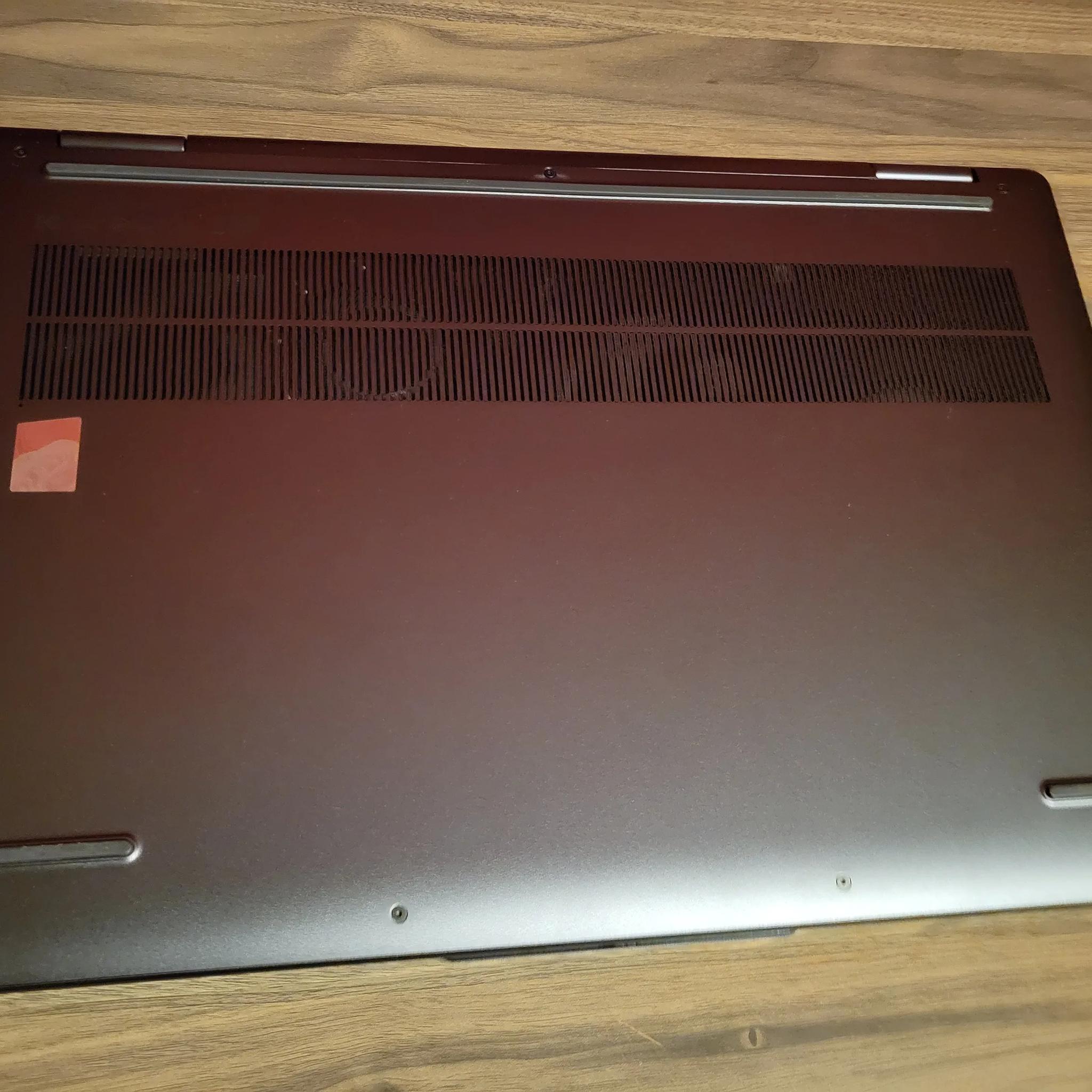 Lenovo Yoga 7 16IRL8 Laptop- 13th Gen i7-512gb Ssd-16" Touch Display