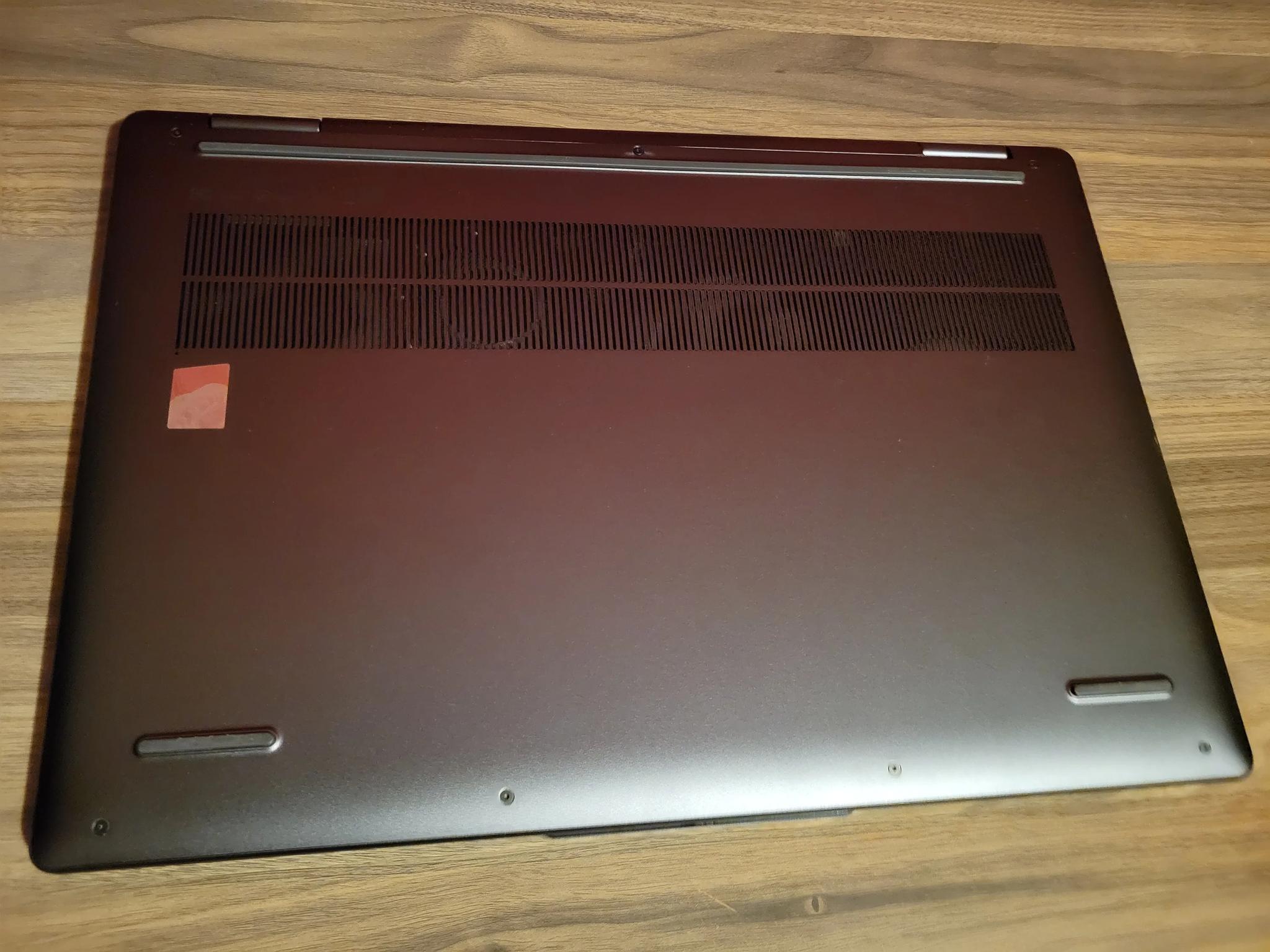 Lenovo Yoga 7 16IRL8 Laptop- 13th Gen i7-512gb Ssd-16" Touch Display