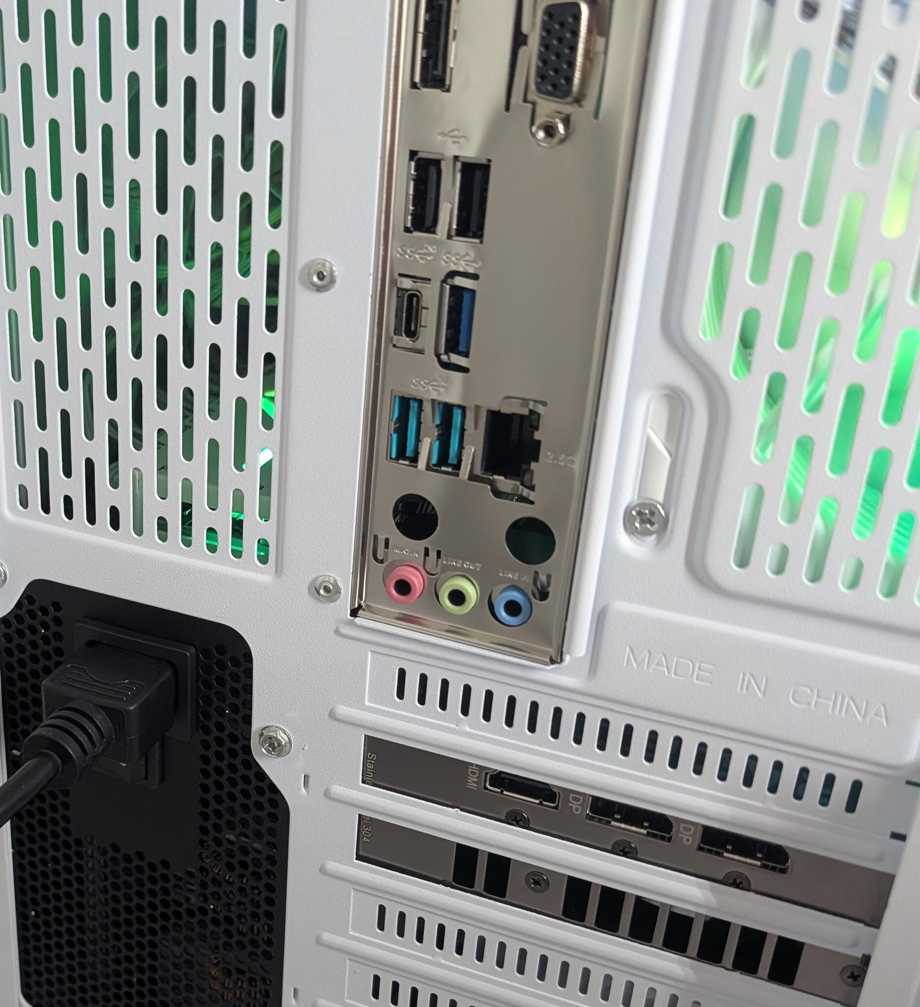 9060XT 16GB | I7 12700KF | 32GB DDR4 | 1TB NVME | 650W