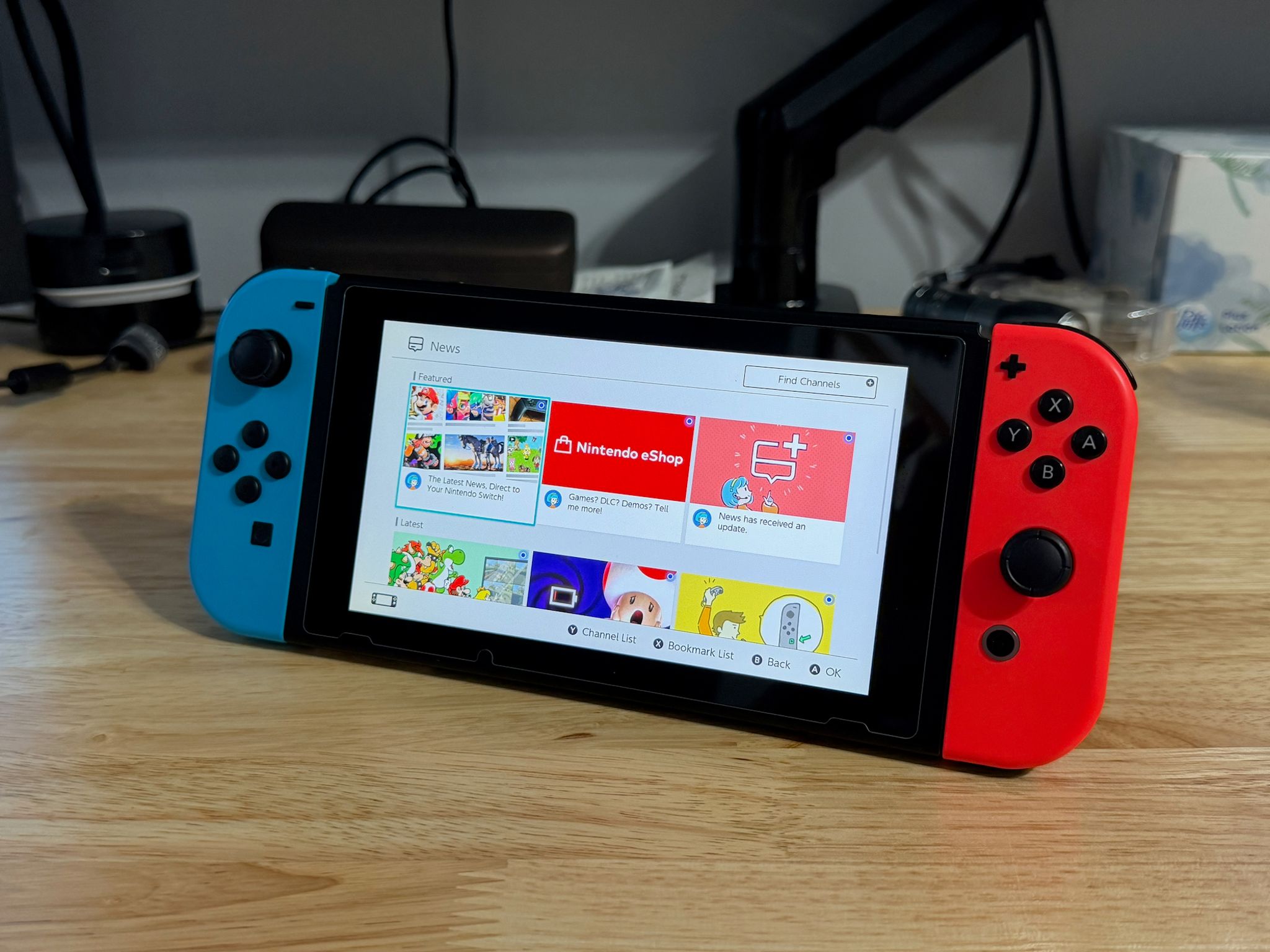 Nintendo Switch Partial Box Set (Unpatched) + 256GB microSD + Carrying Case