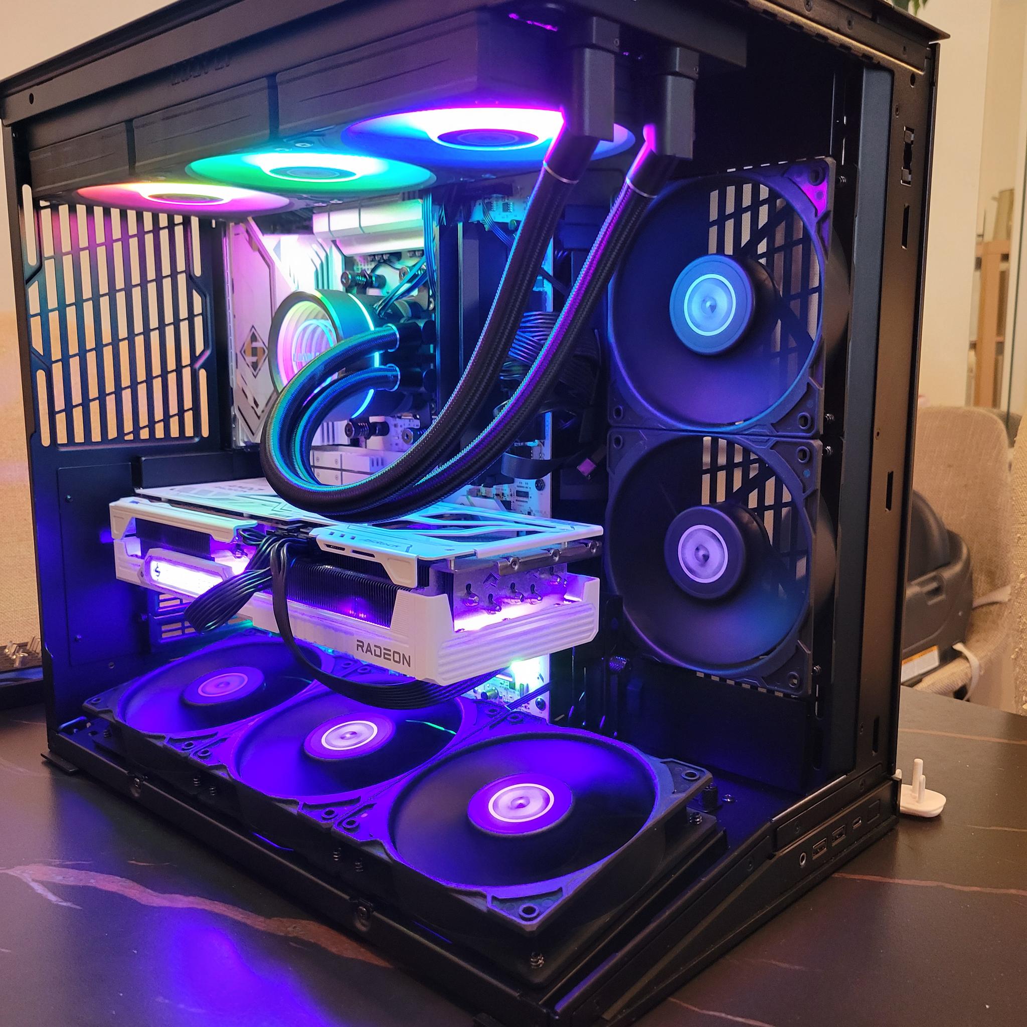 Gaming PC 9700x - 9070 XT - B850 Steel Legend Wifi - 32GB 6400MHz - 1TB SSD NVME - Lian Li